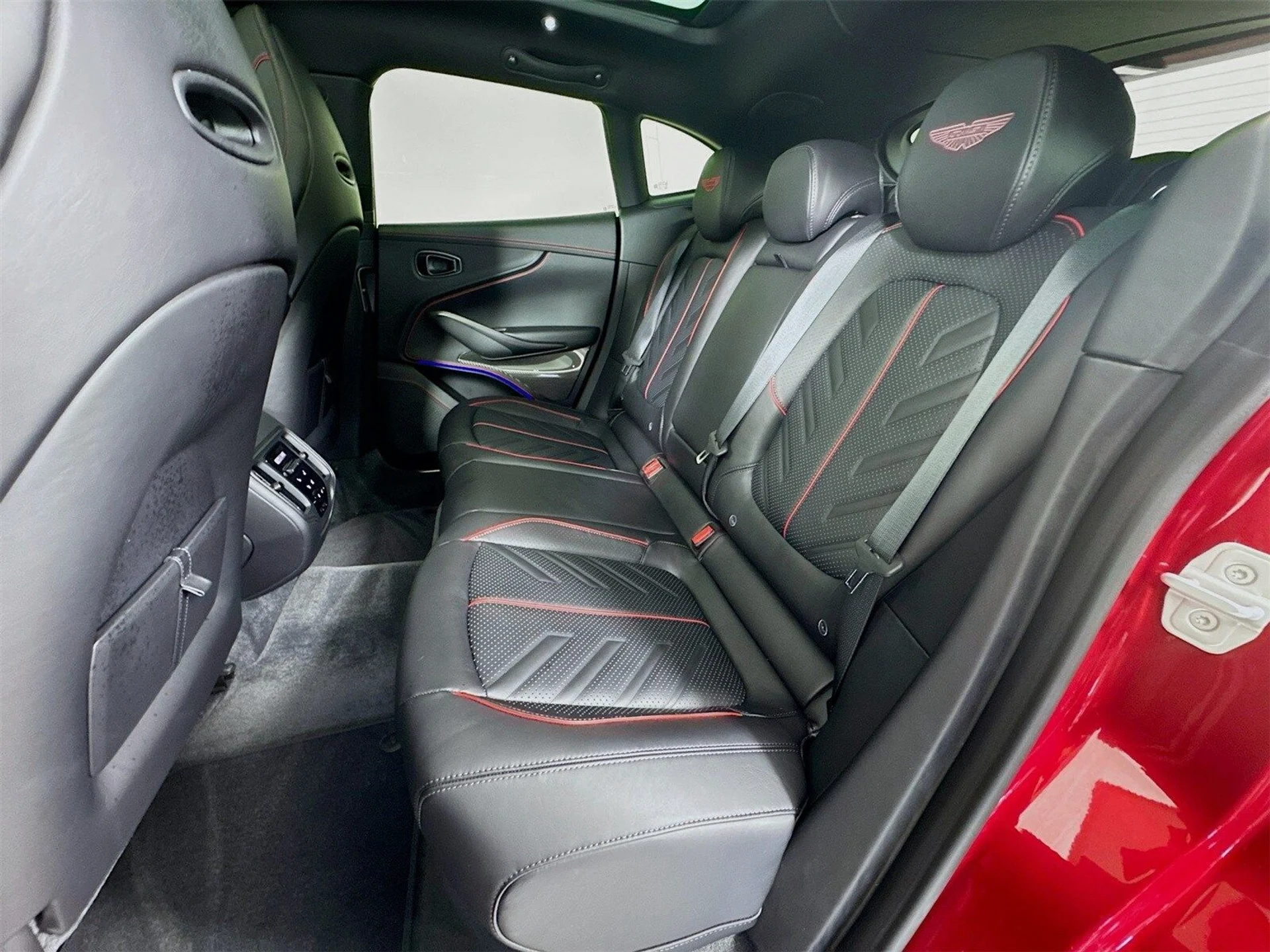 mph022_338052740_056f869431f2719694b55a7cdebd8253x_e413a1a142