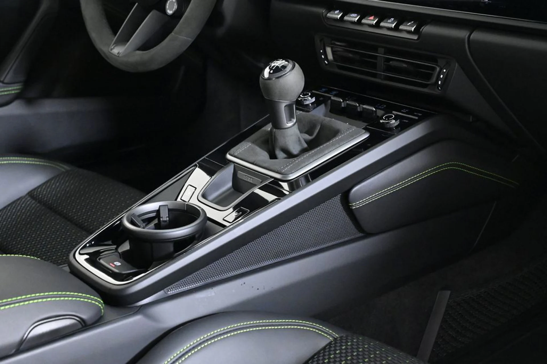 mph022_3383283468_6ff2987032170a81a1633780462278ccx_dcf804fa54