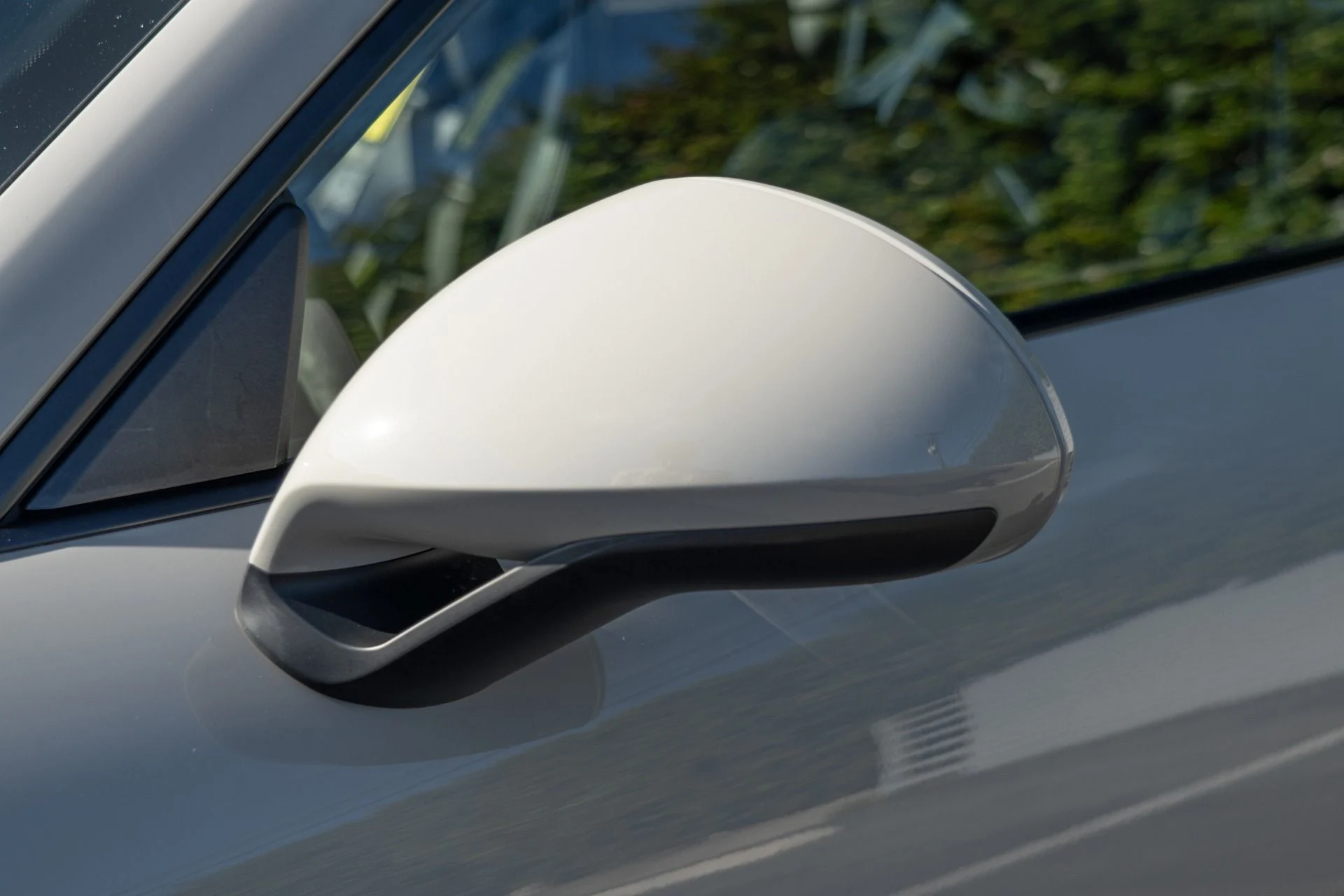 mph022_3383740158_Used_2019_Porsche_911_GT_3_RS_1759431879_7c32b4806f