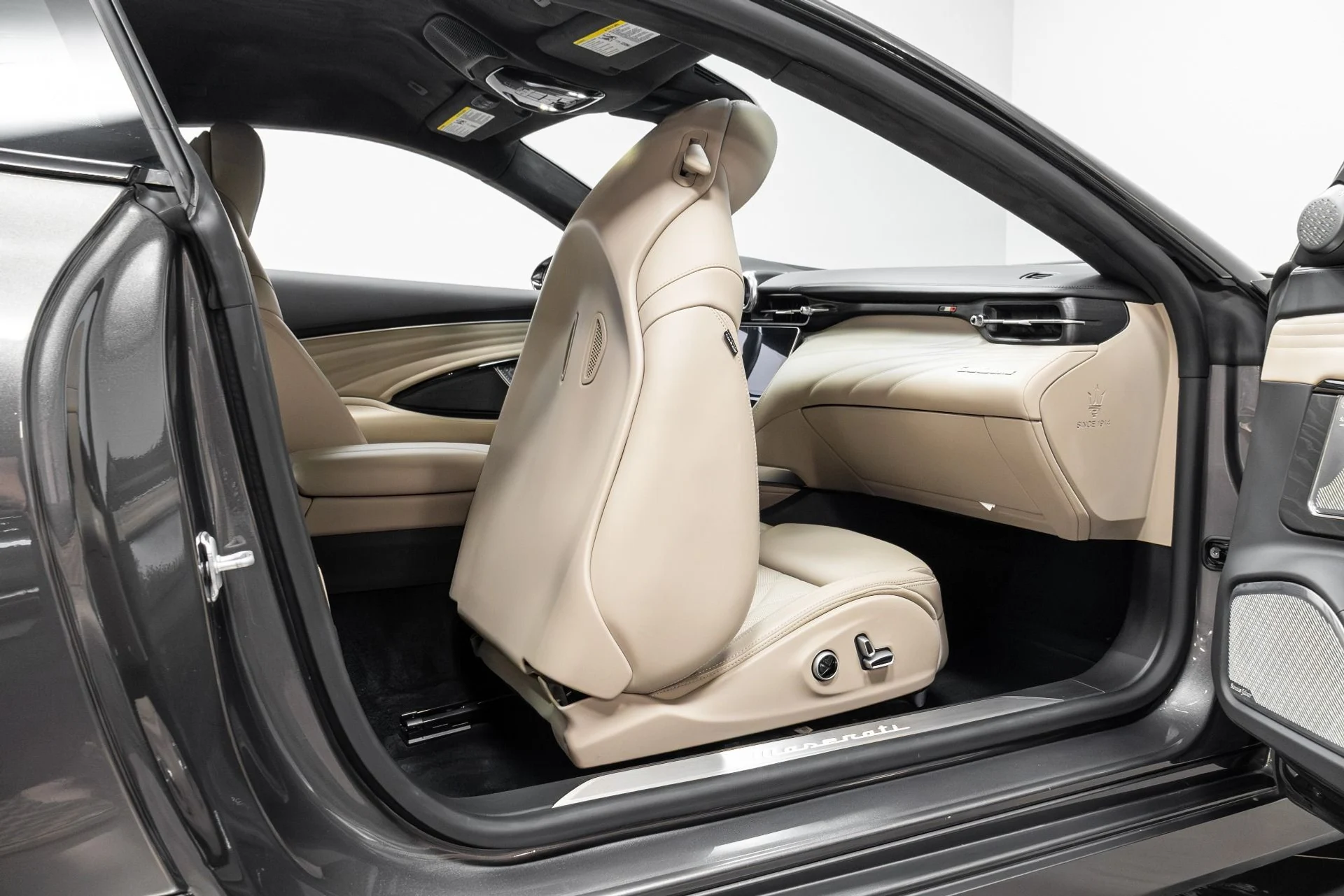 mph022_33842004_Used_2024_Maserati_Gran_Turismo_Modena_1769639999_36efe15541