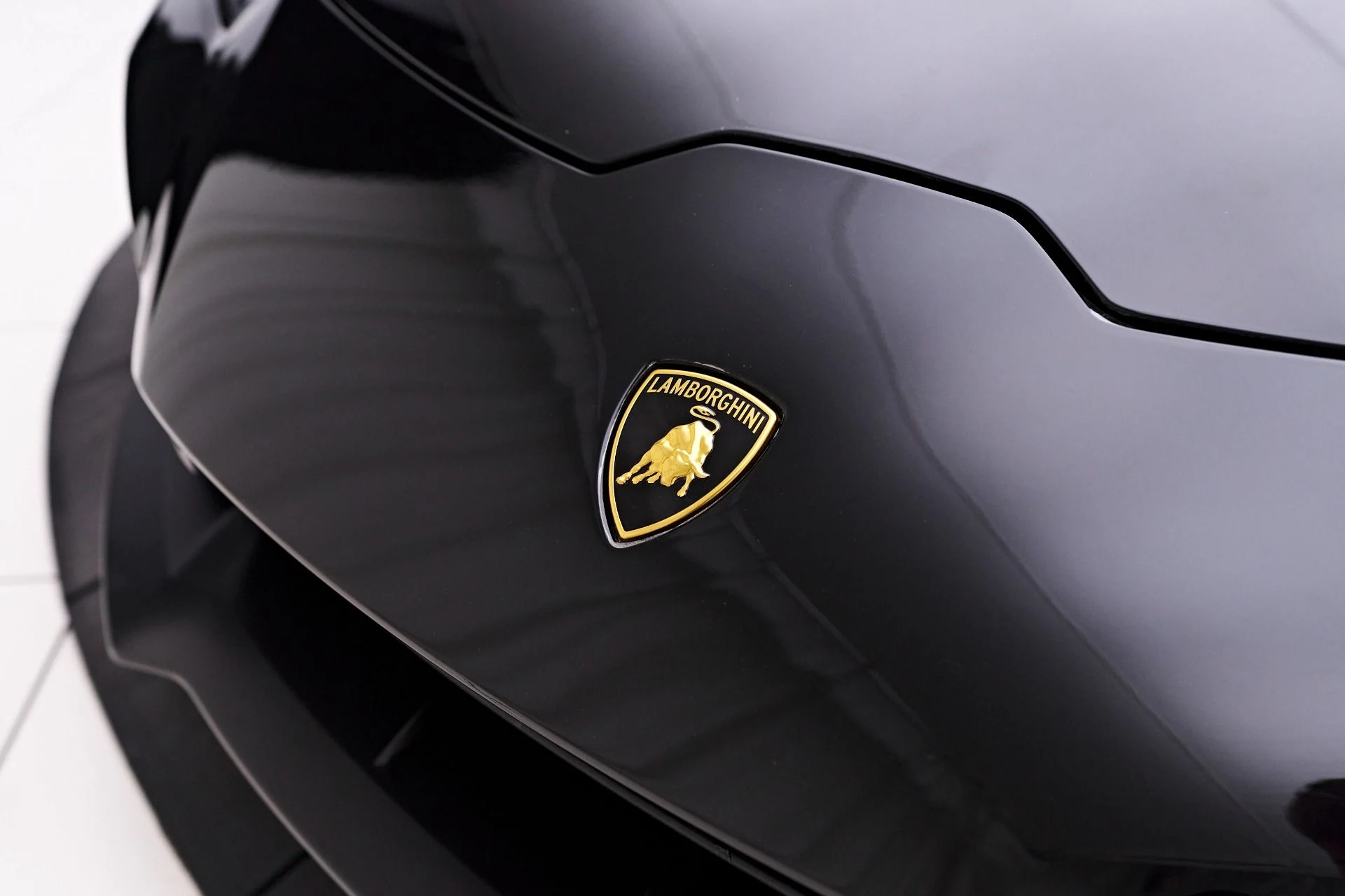 mph022_3392282409_Used_2022_Lamborghini_Huracan_EVO_Base_1752781637_65a2b941ec