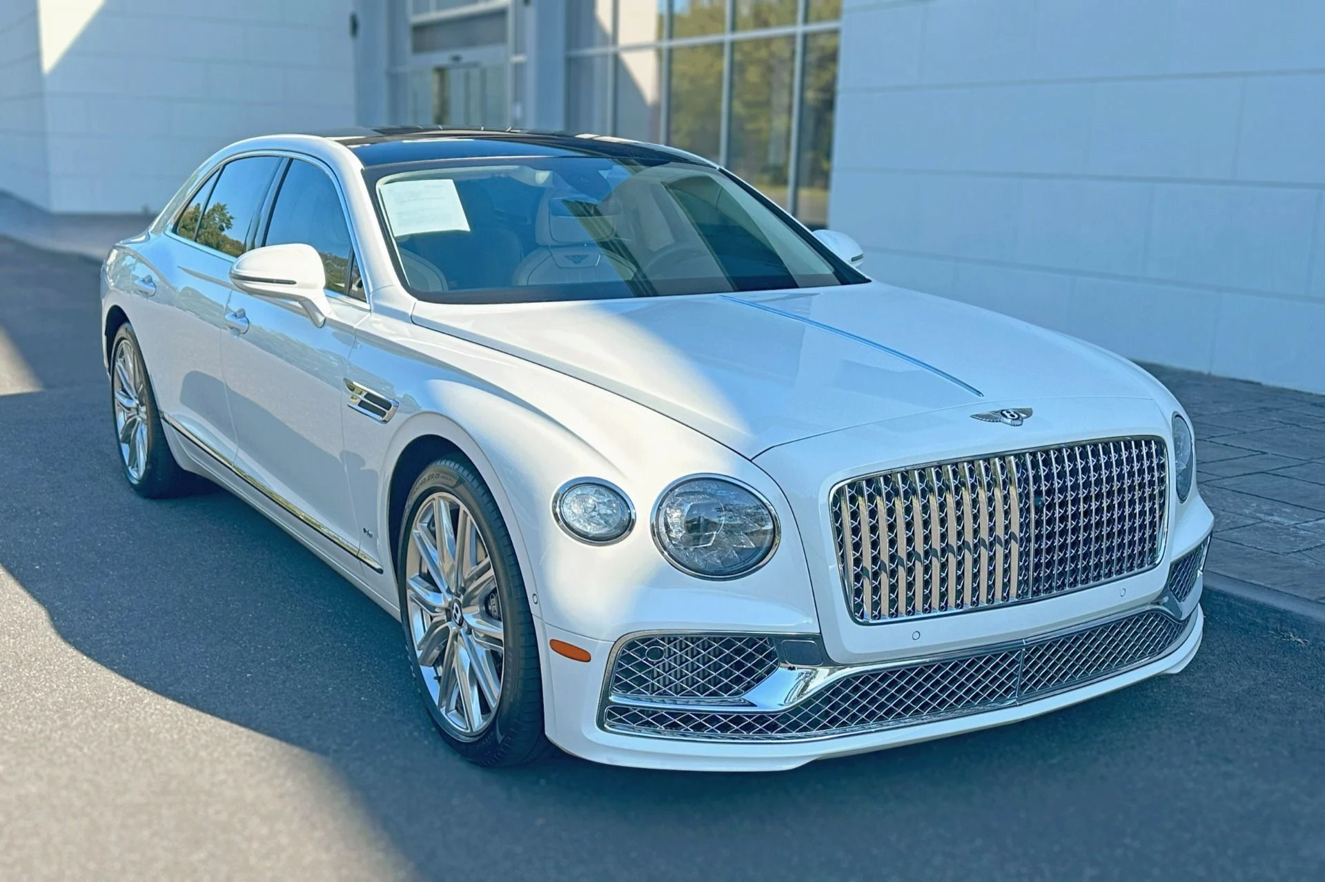 mph022_3396500739_Used_2022_Bentley_Flying_Spur_V8_Base_1759839159_7cb1cc5440