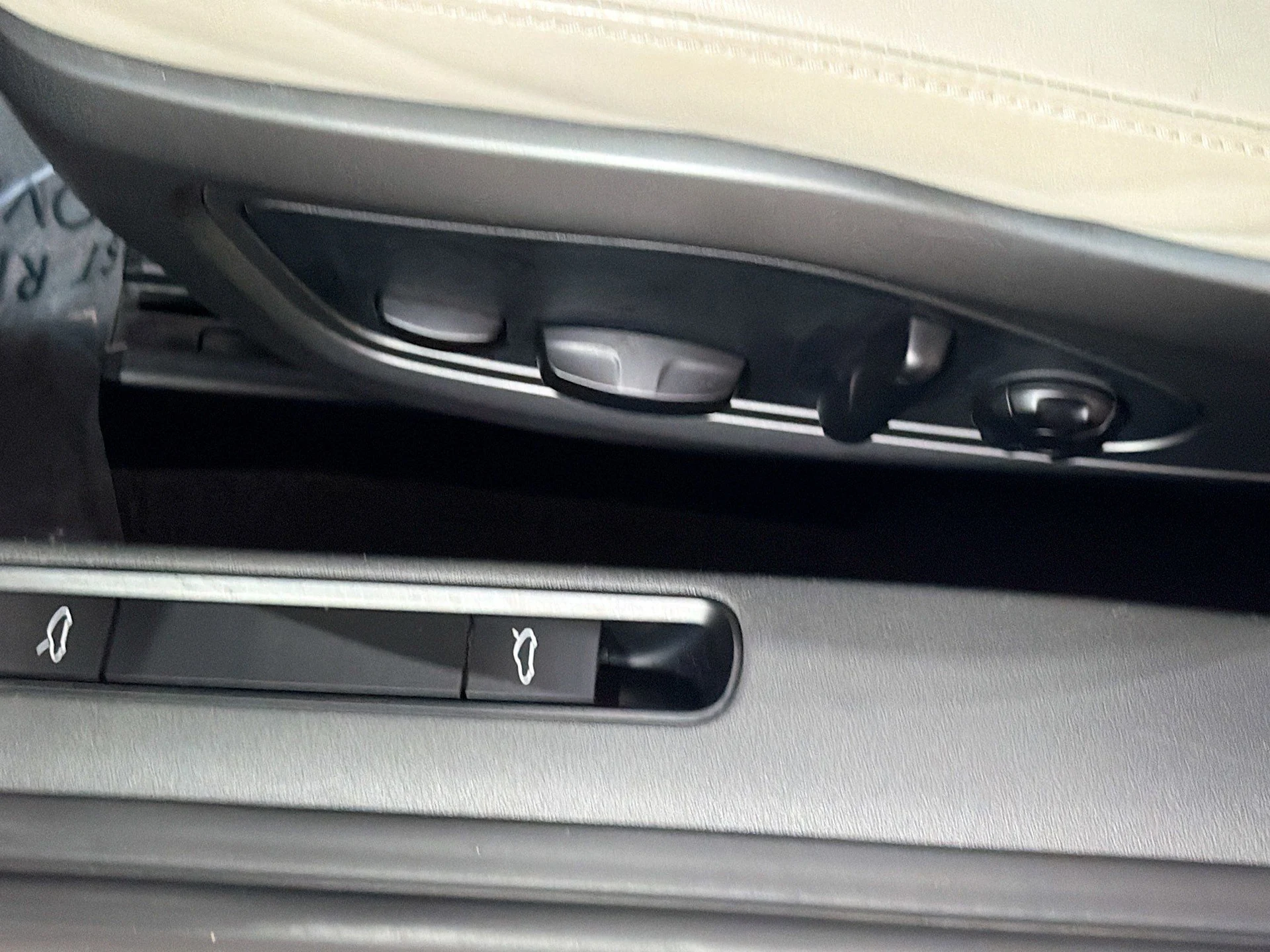 mph022_3398219983_bfc9cd54e8ae6d8bded8e134356dc385_67977fad04