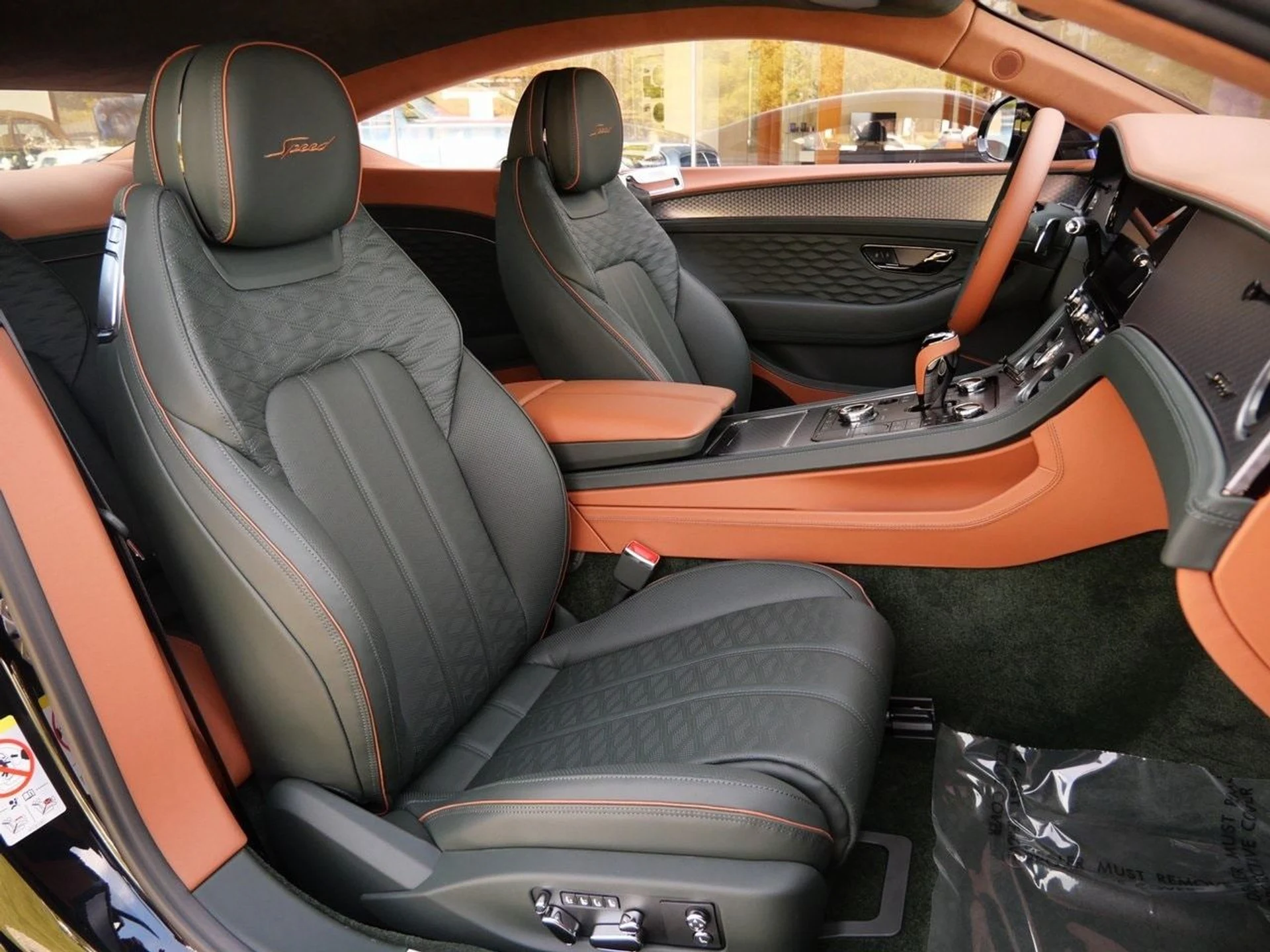 mph022_3398820441_834abcbb1005a042cab6498c81026f2ax_c9c4235ab6