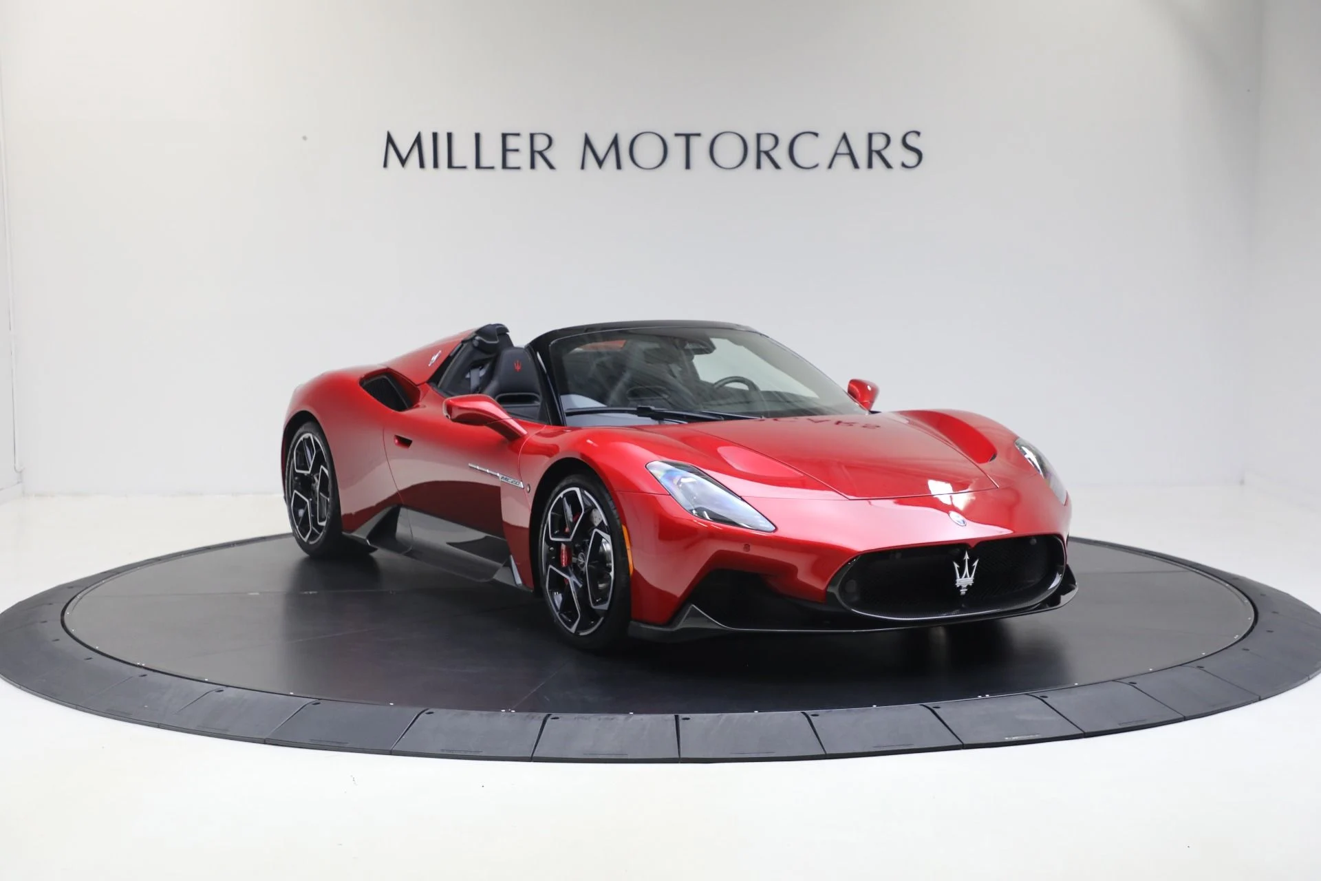 mph022_3399268148_Used_2024_Maserati_MC_20_Cielo_1759530418_863500453b
