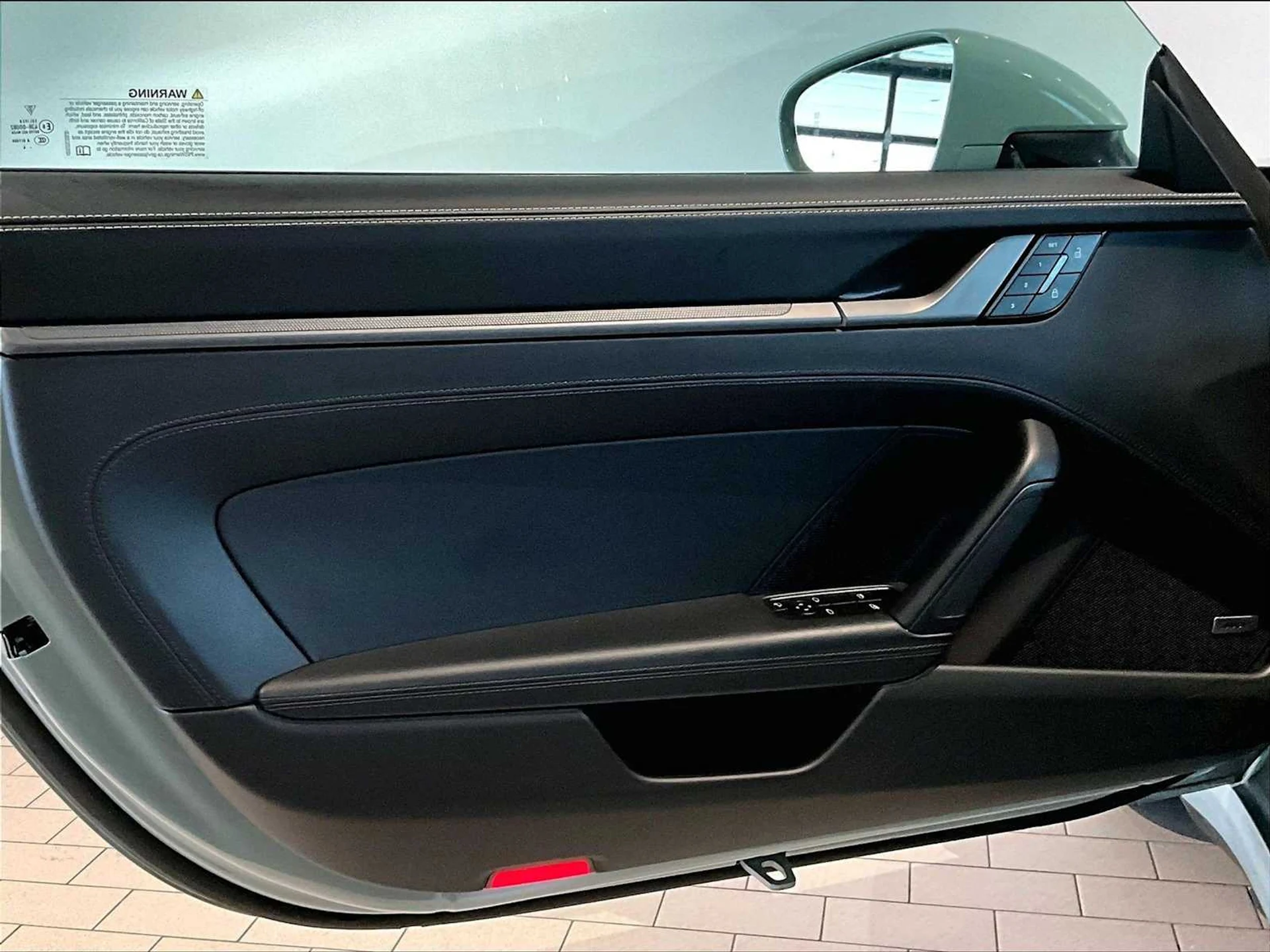 mph022_3399272729_81f02fffff8bee9e105a8c5356ff5fd3x_f4ded4380c