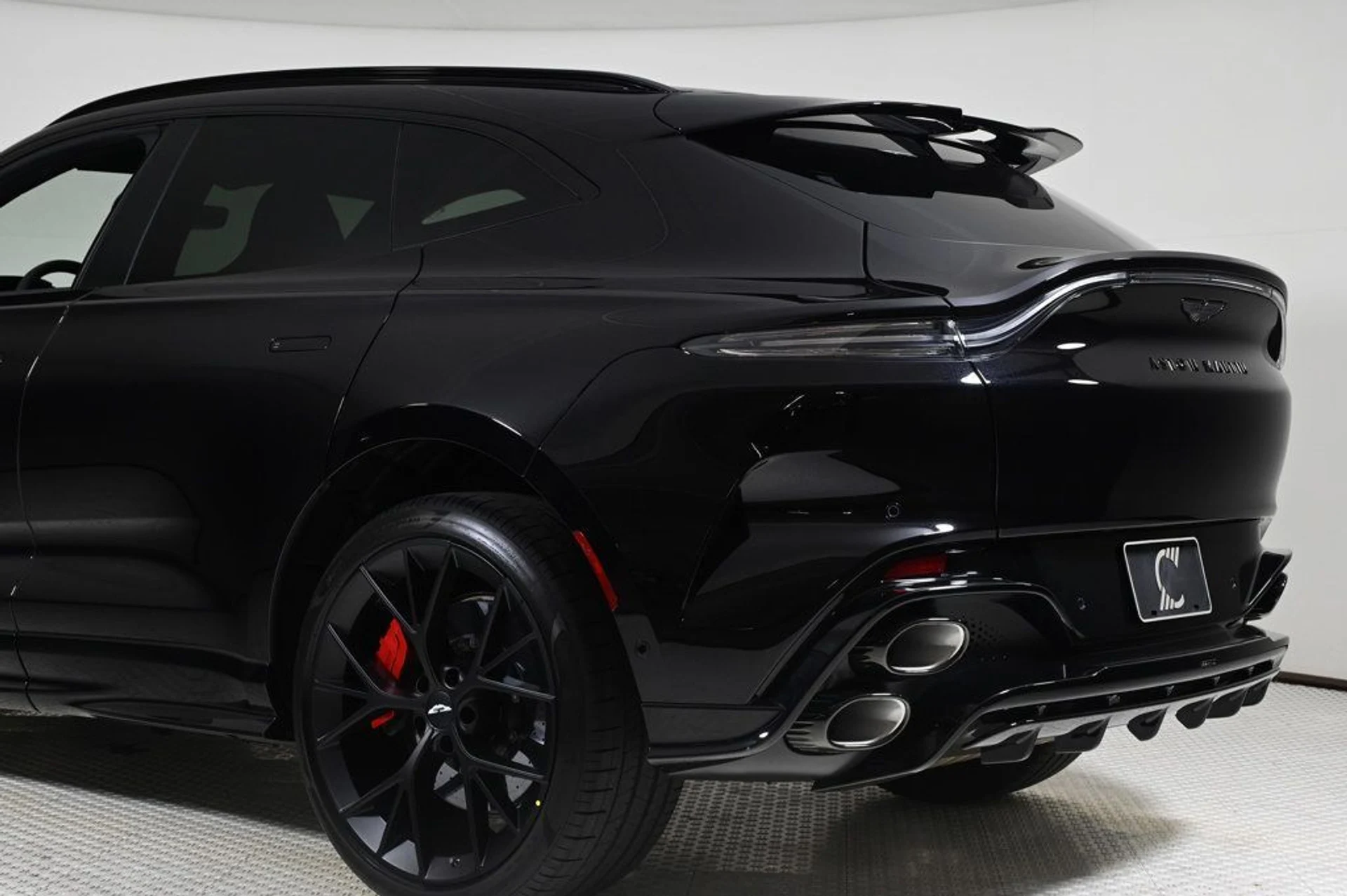 mph022_3404281267_new_2026_aston_martin_dbx_sawd_11350_22964208_23_1024_f603825297