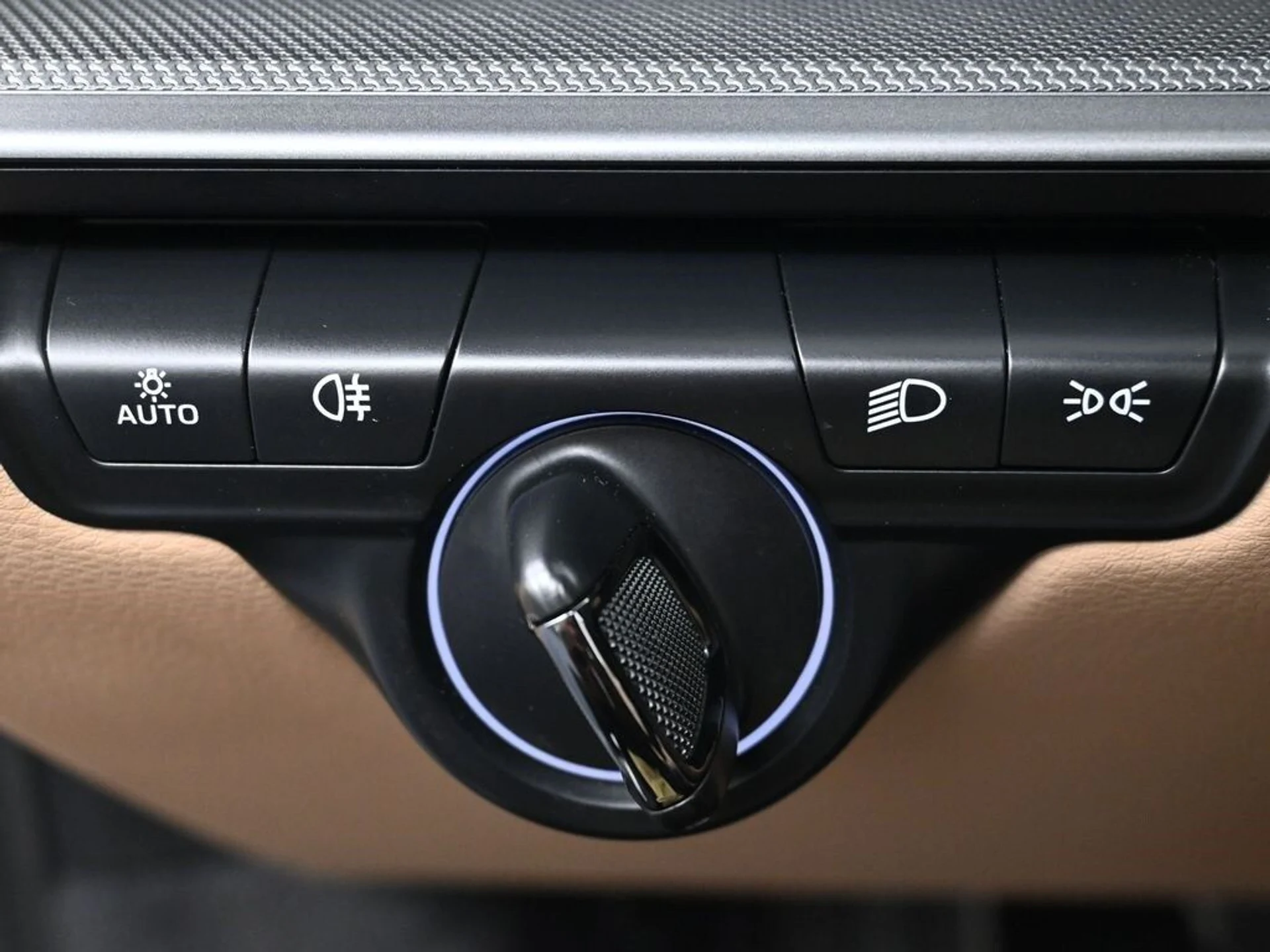 mph022_3418578526_0503d54d98fbd19ef16ee7033bc3a280x_9b463263f2