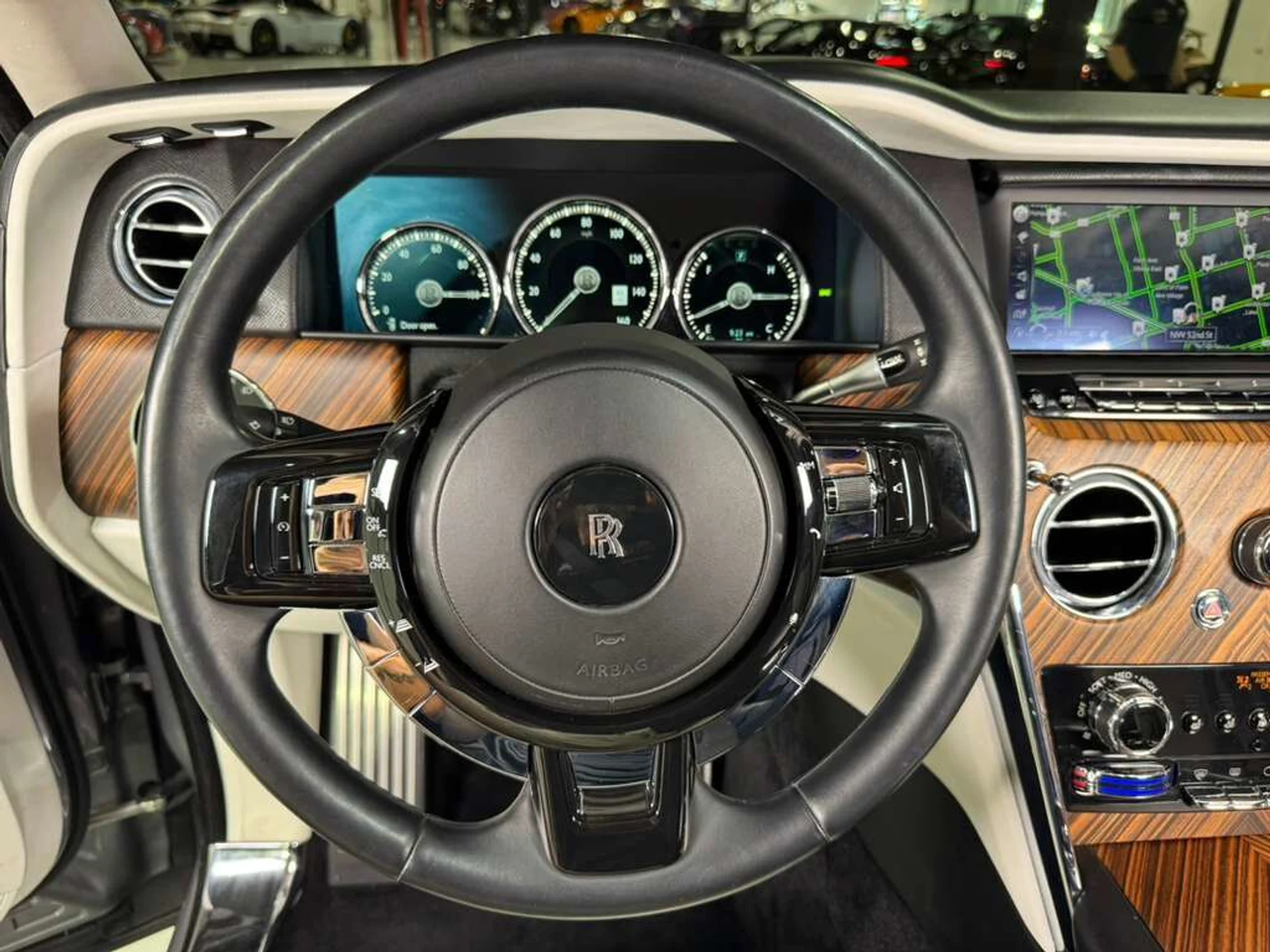 mph022_3424169739_7f881ba7de665c8311174cfc09cc4176_e936d62307