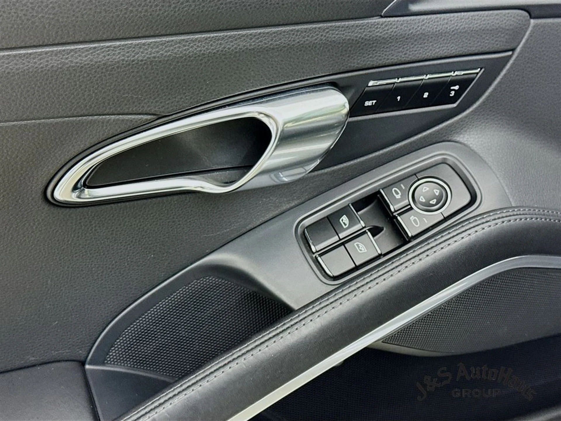 mph022_3432943171_4n3m7jpk2wz62a3xy05p72yeh0kv_21ffbd62e0