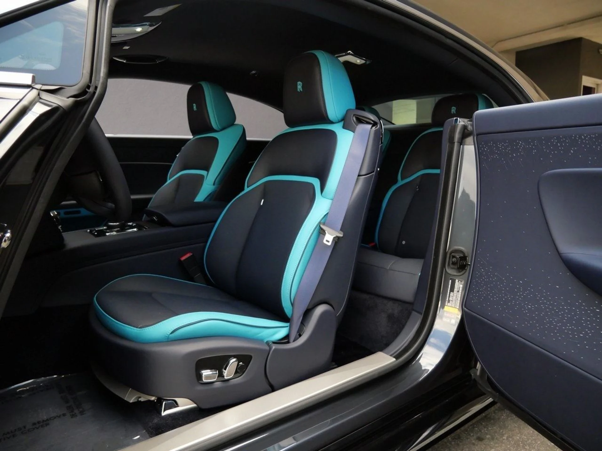 mph022_3433150815_40a92355b2ba4a3675d91d3e0db33c7cx_dc44febf2f