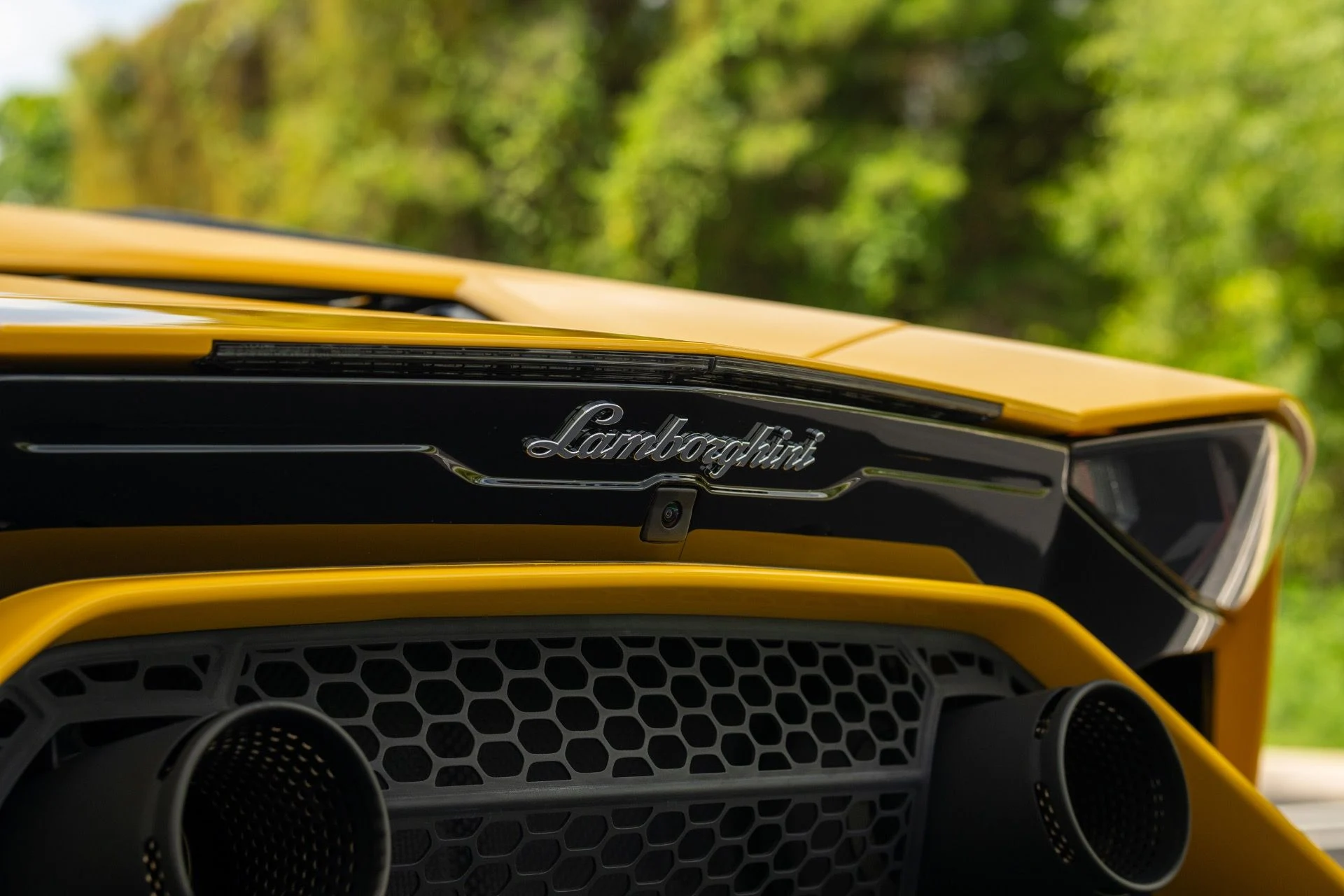 mph022_3435335950_Used_2022_Lamborghini_Aventador_LP_780_4_Ultimae_1757714109_2f12c4b028