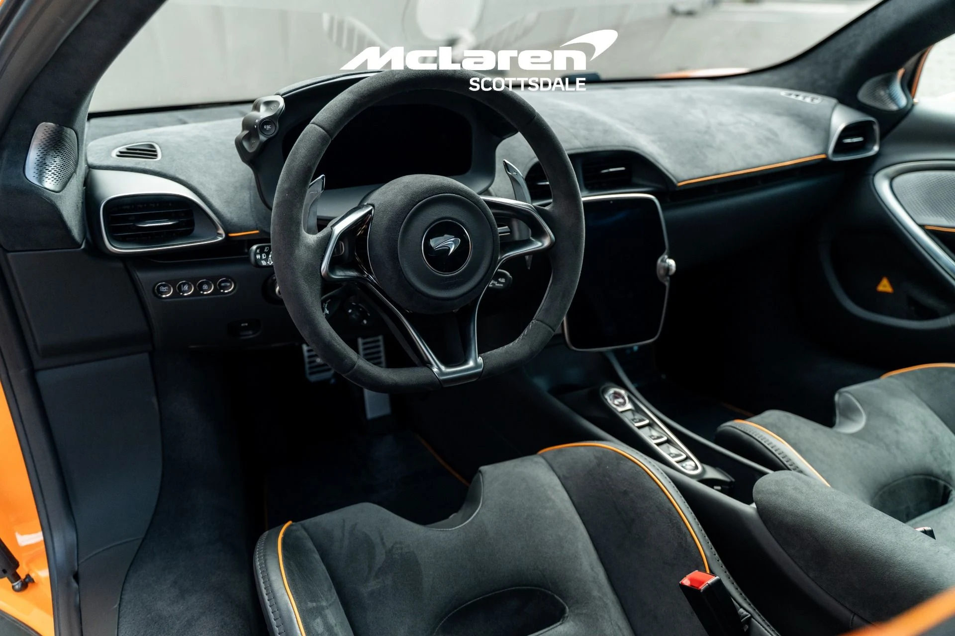 mph022_3436915750_Used_2024_MCLAREN_ARTURA_1753255131_c31a4e0498