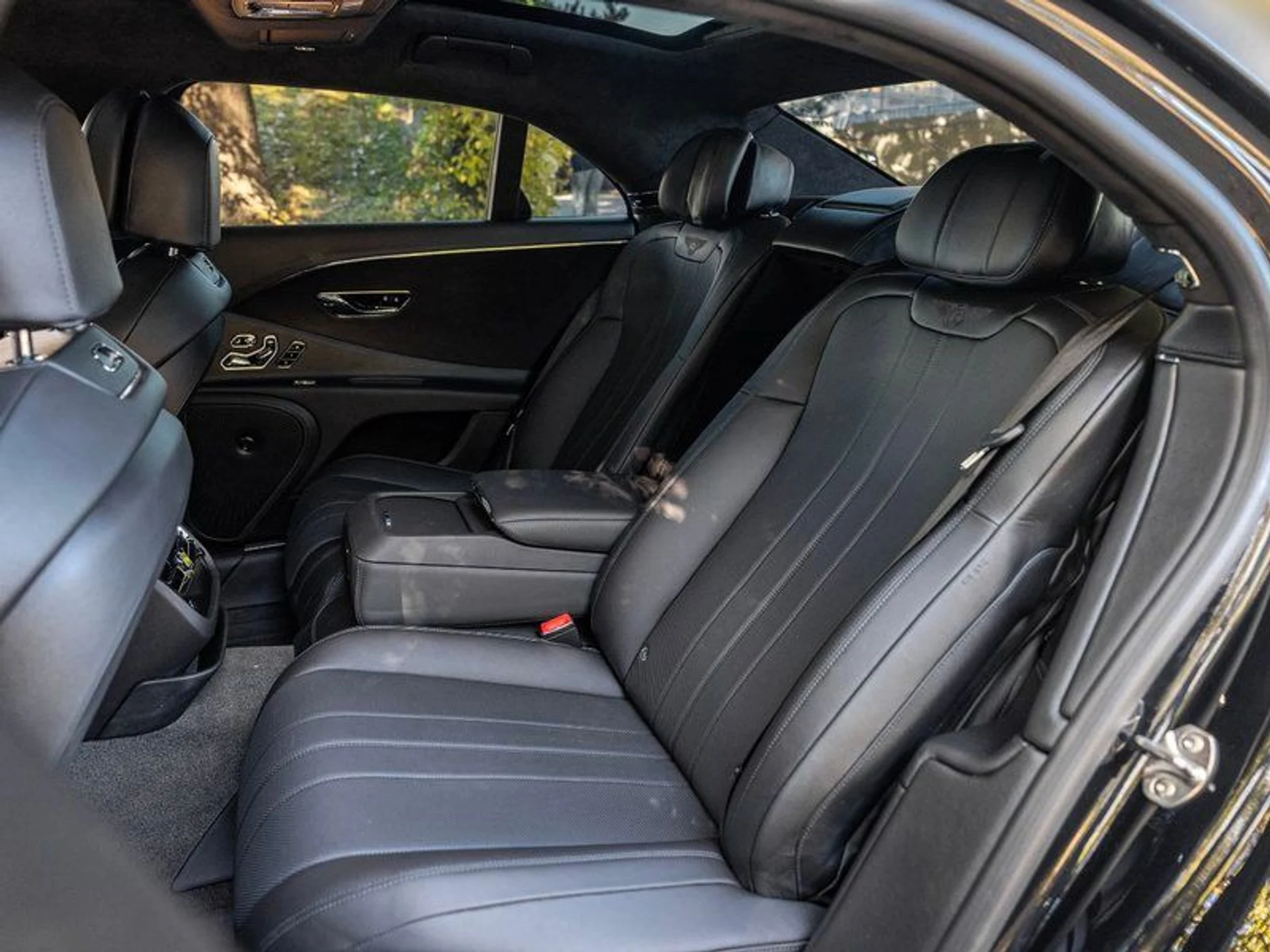 mph022_3438486994_34788849_05055_2021_bentley_flying_spur_023_6a8240f859