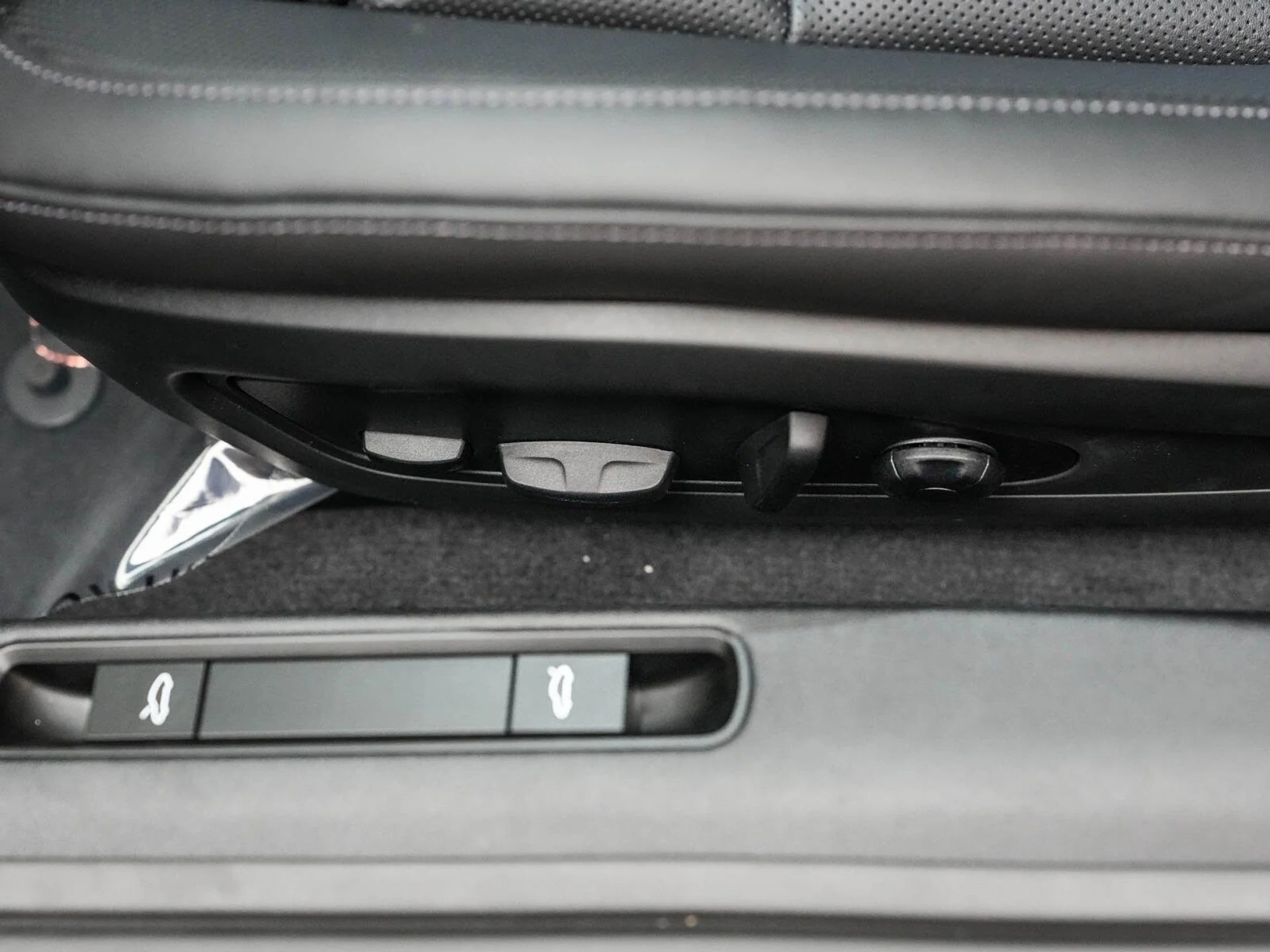 mph022_3441079505_fd68636f7883924407fd3577ba8c1073x_2b3c04cdc8