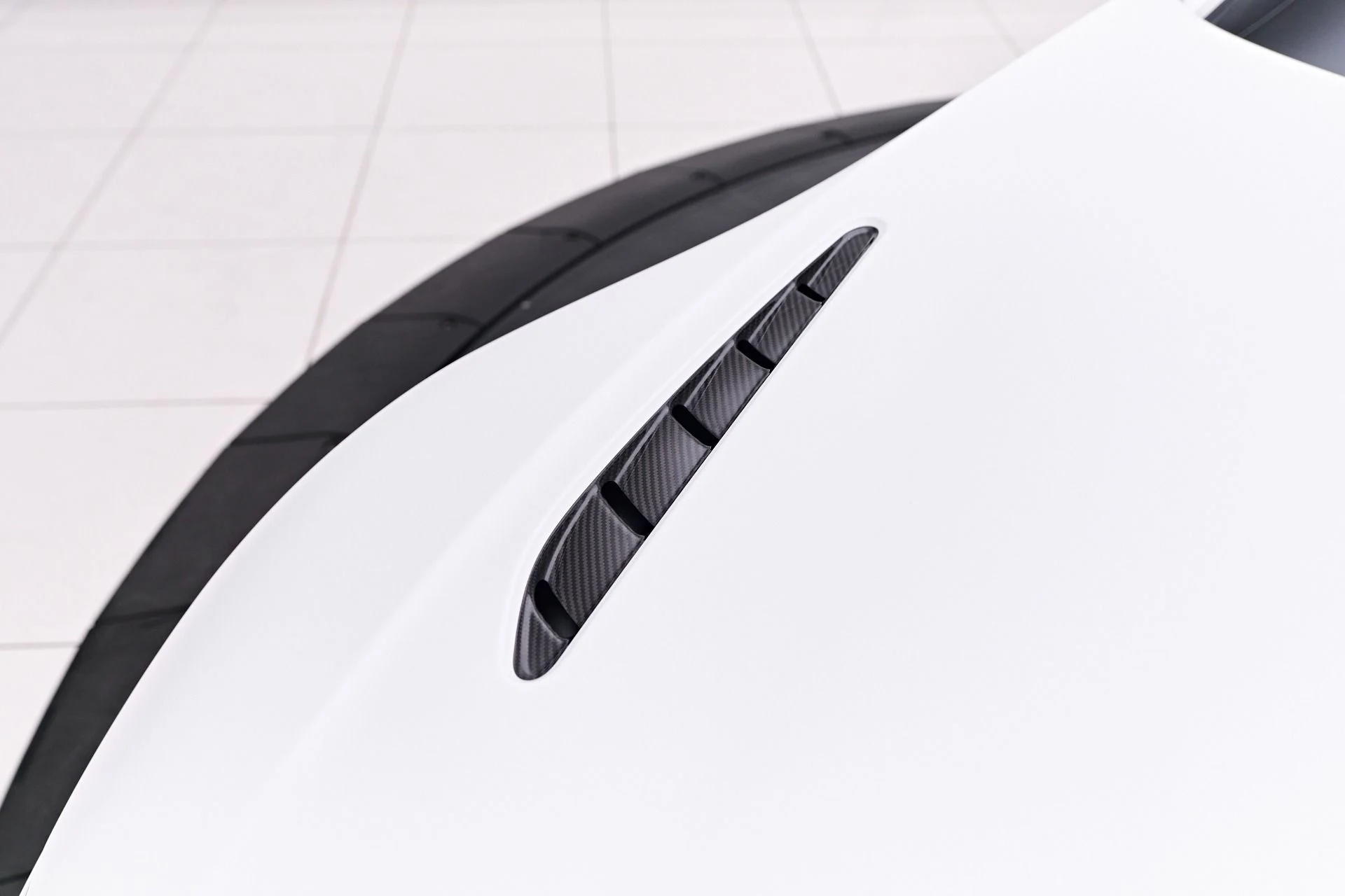 mph022_3444513054_Used_2023_Aston_Martin_Vantage_F1_Edition_1754013179_1a8f8dbe4c