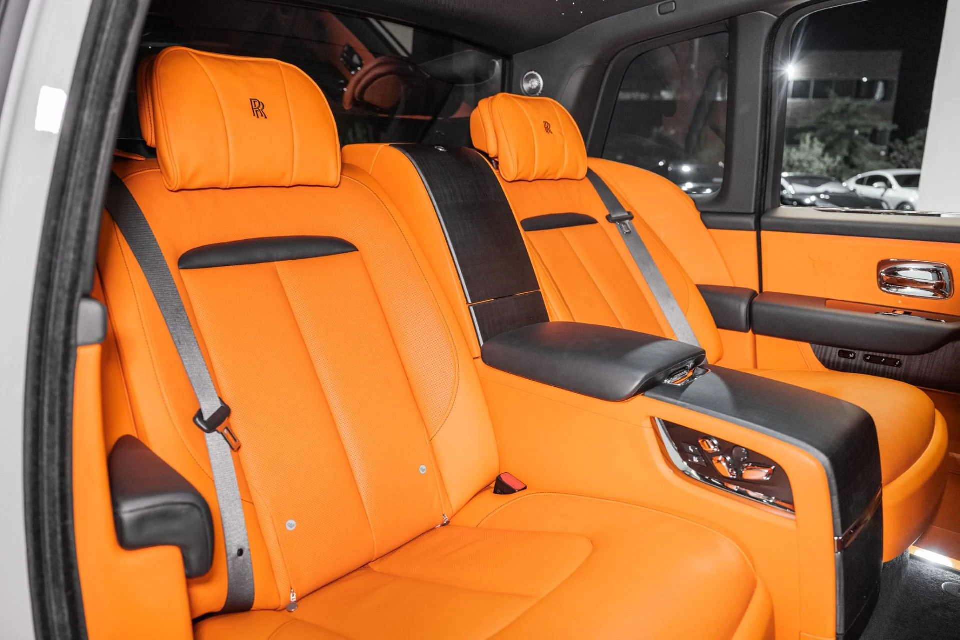 mph022_3447427868_Used_2022_Rolls_Royce_Cullinan_1753976350_5066759576