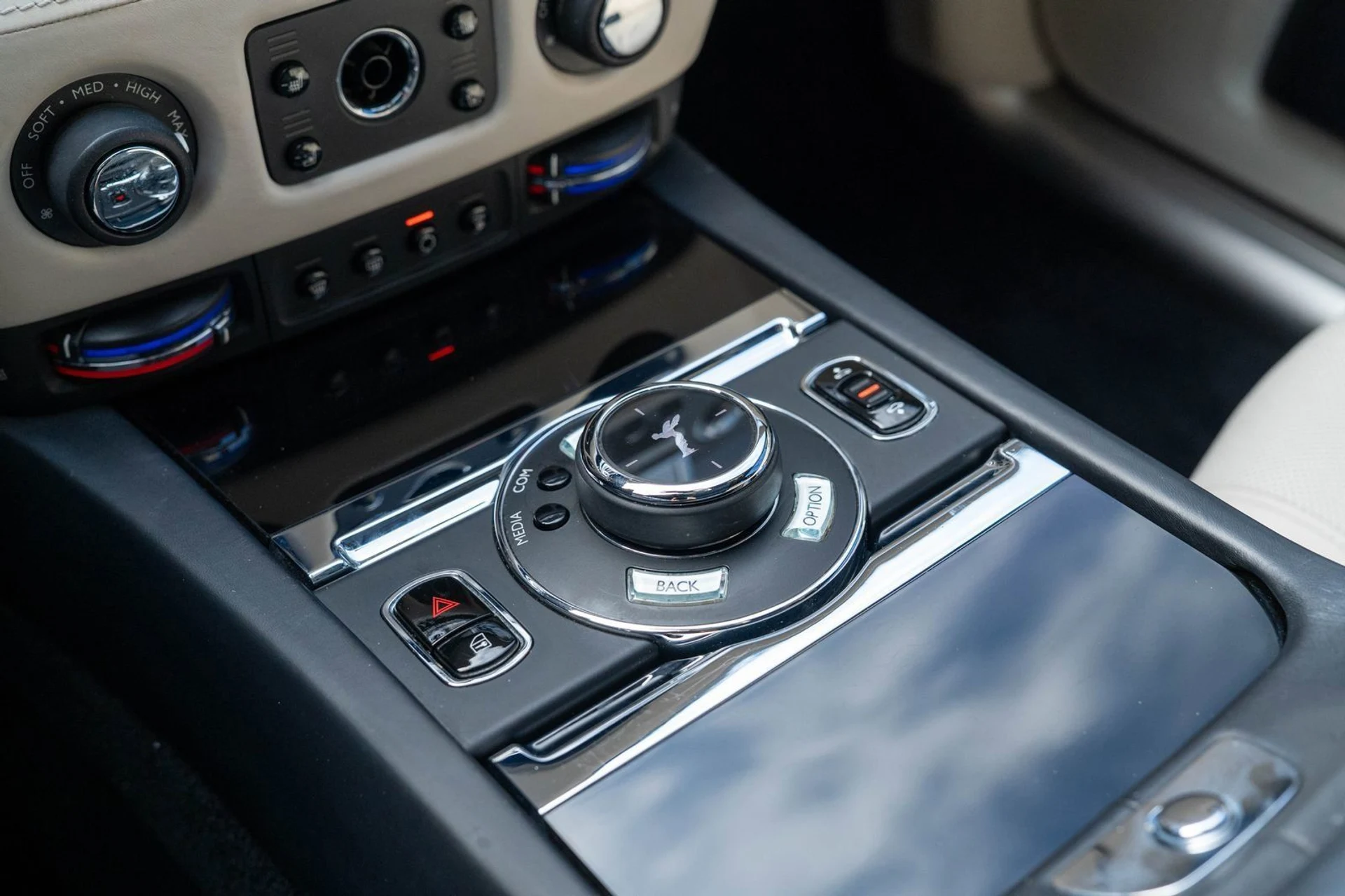 mph022_3449129895_db70df002371a79eb6538c00aae9a634_e97402c402