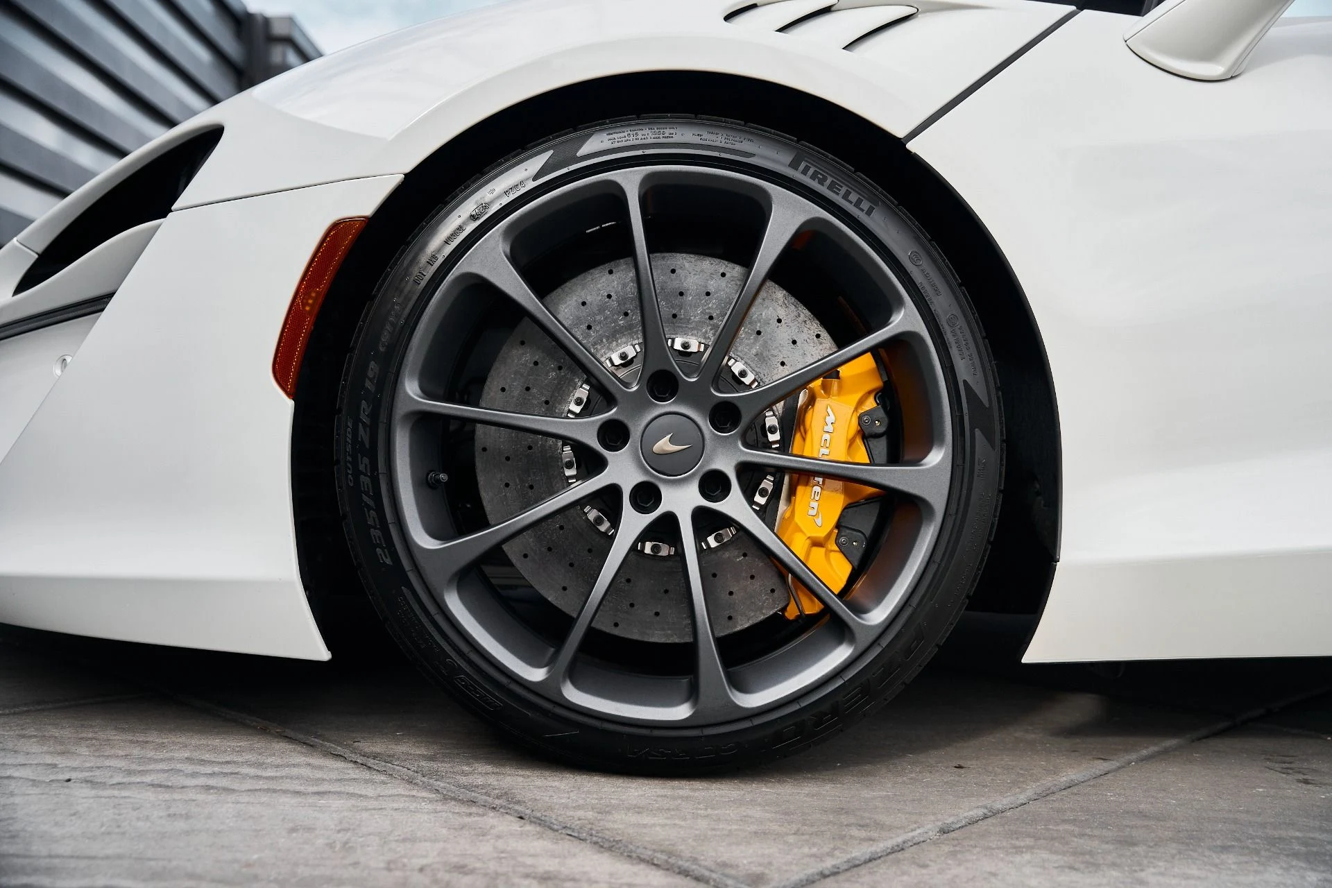 mph022_3451719717_Used_2025_Mc_Laren_Artura_1769221481_2a0dc4185f