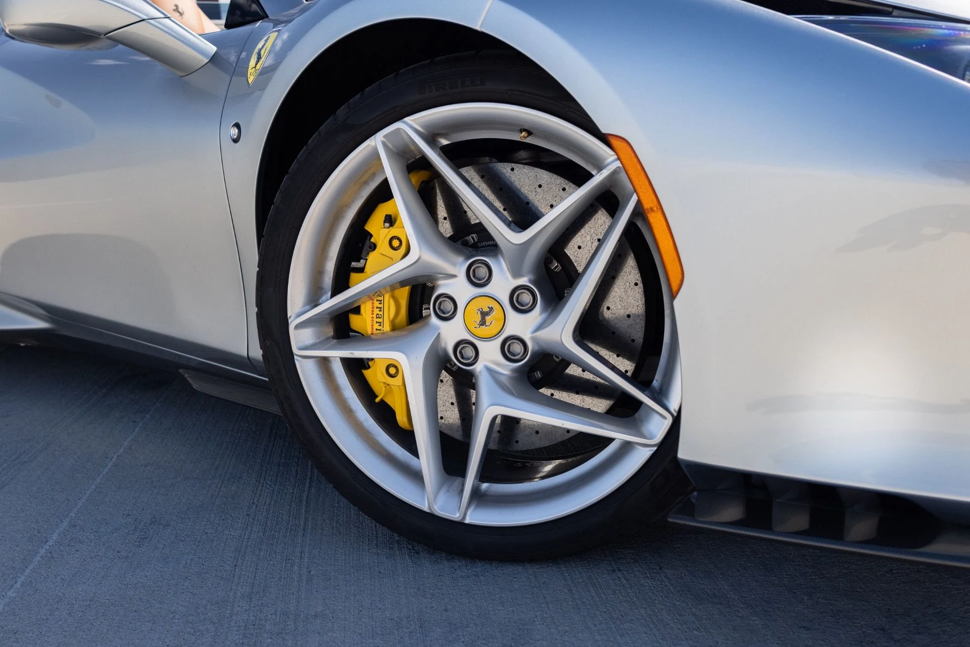 mph022_3452320278_Used_2021_Ferrari_F8_Spider_1791592255_22401ca5b5