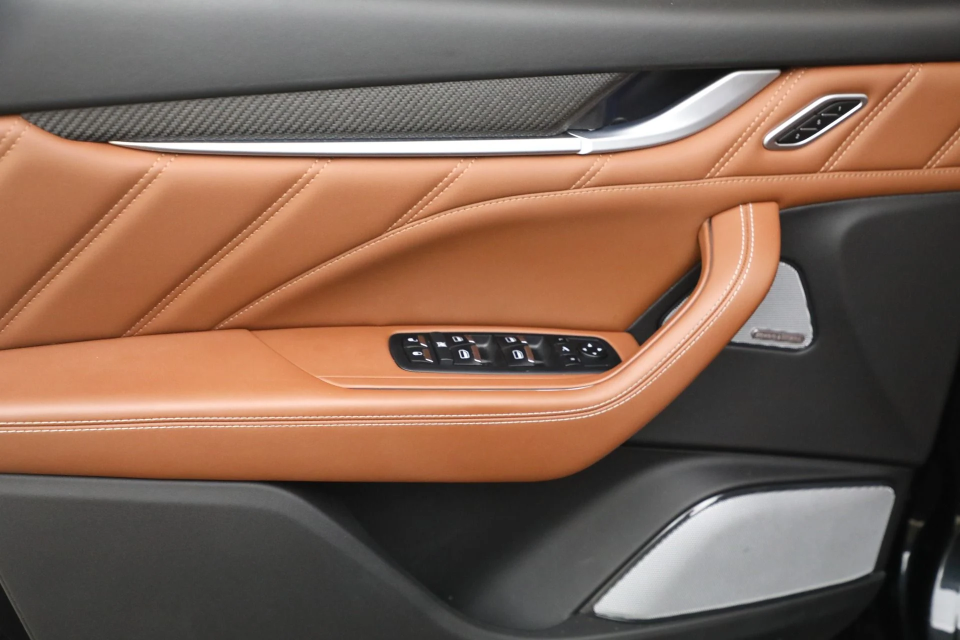 mph022_3452973389_Used_2022_Maserati_Levante_Modena_S_1767210428_451c213fd2