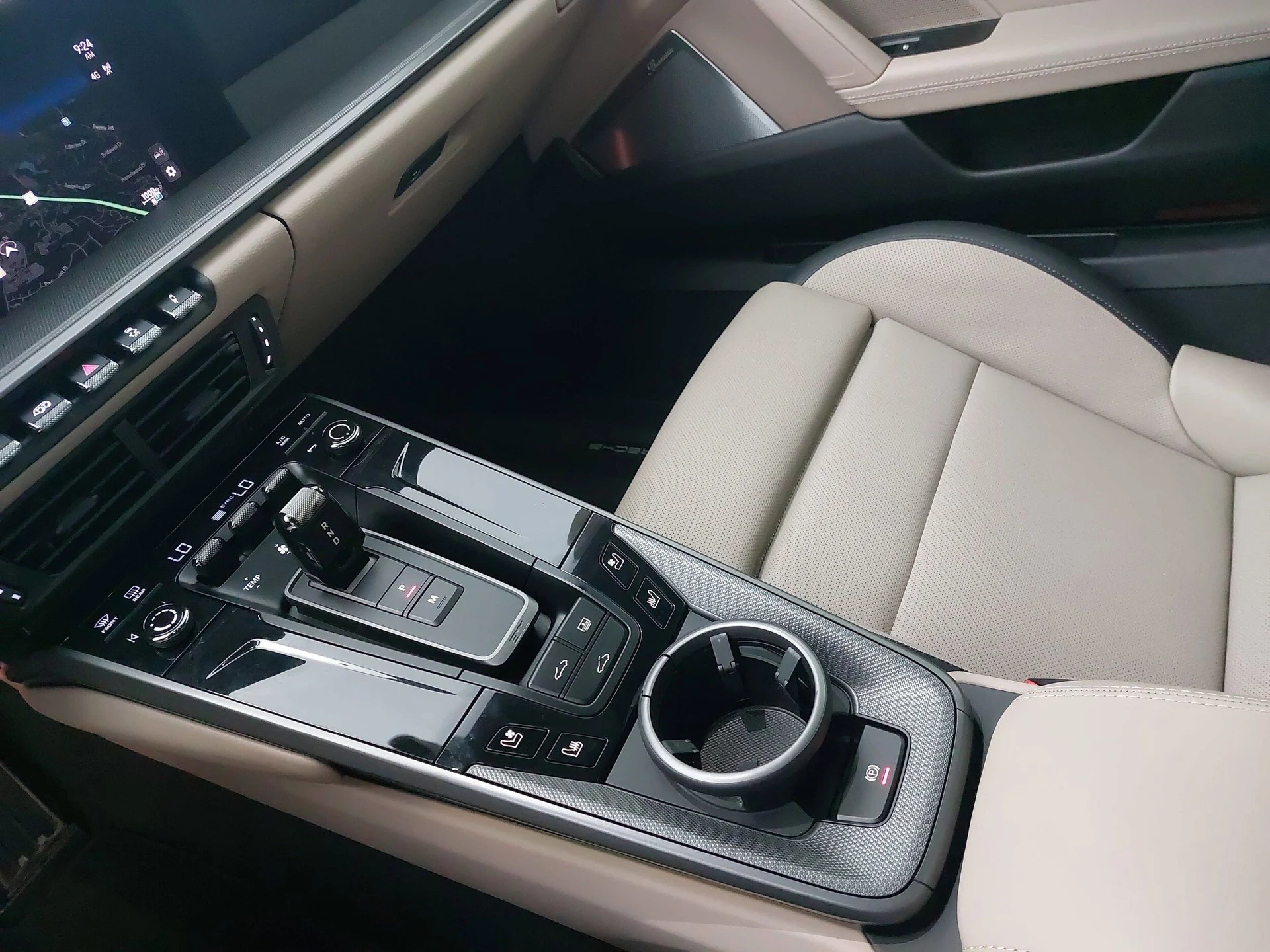 mph022_3464500598_f586b3f34f2605618ae9587b7dca30e2x_6e42725033