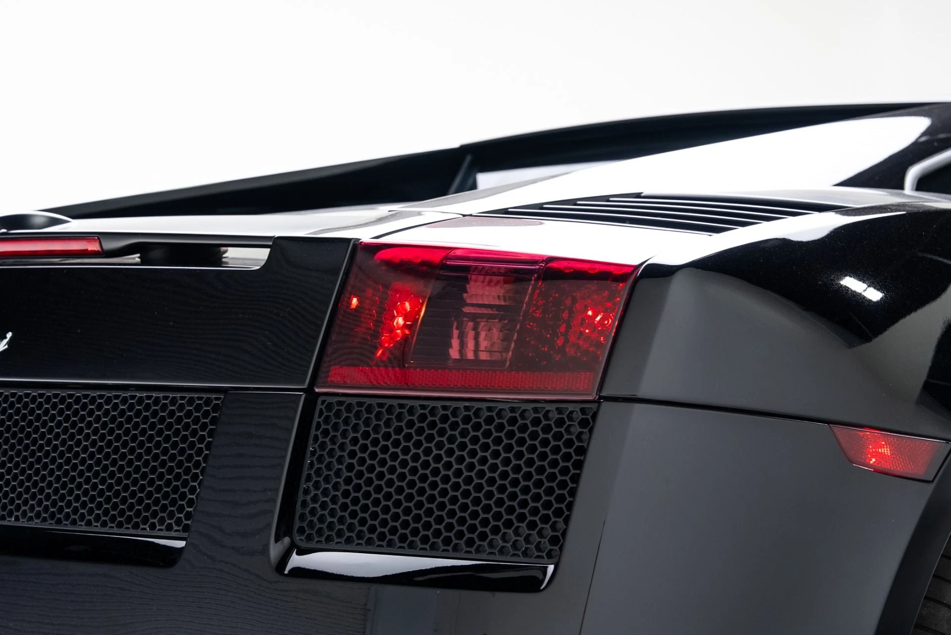 mph022_3467070255_Used_2007_Lamborghini_Gallardo_Nera_Edition_1770753495_041cecd355