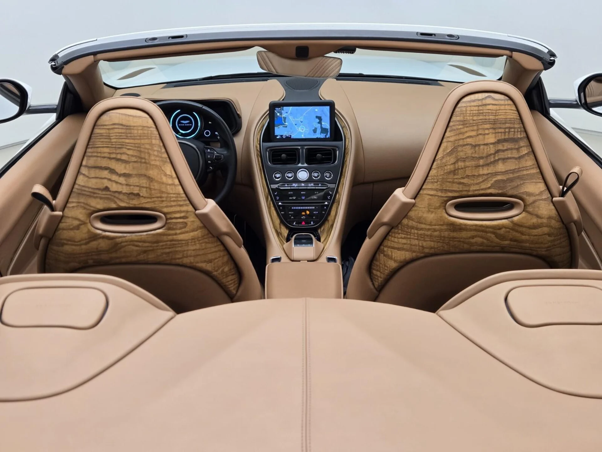 mph022_3469216509_Used_2021_Aston_Martin_DB_11_Volante_1754376711_e3f21e3e63