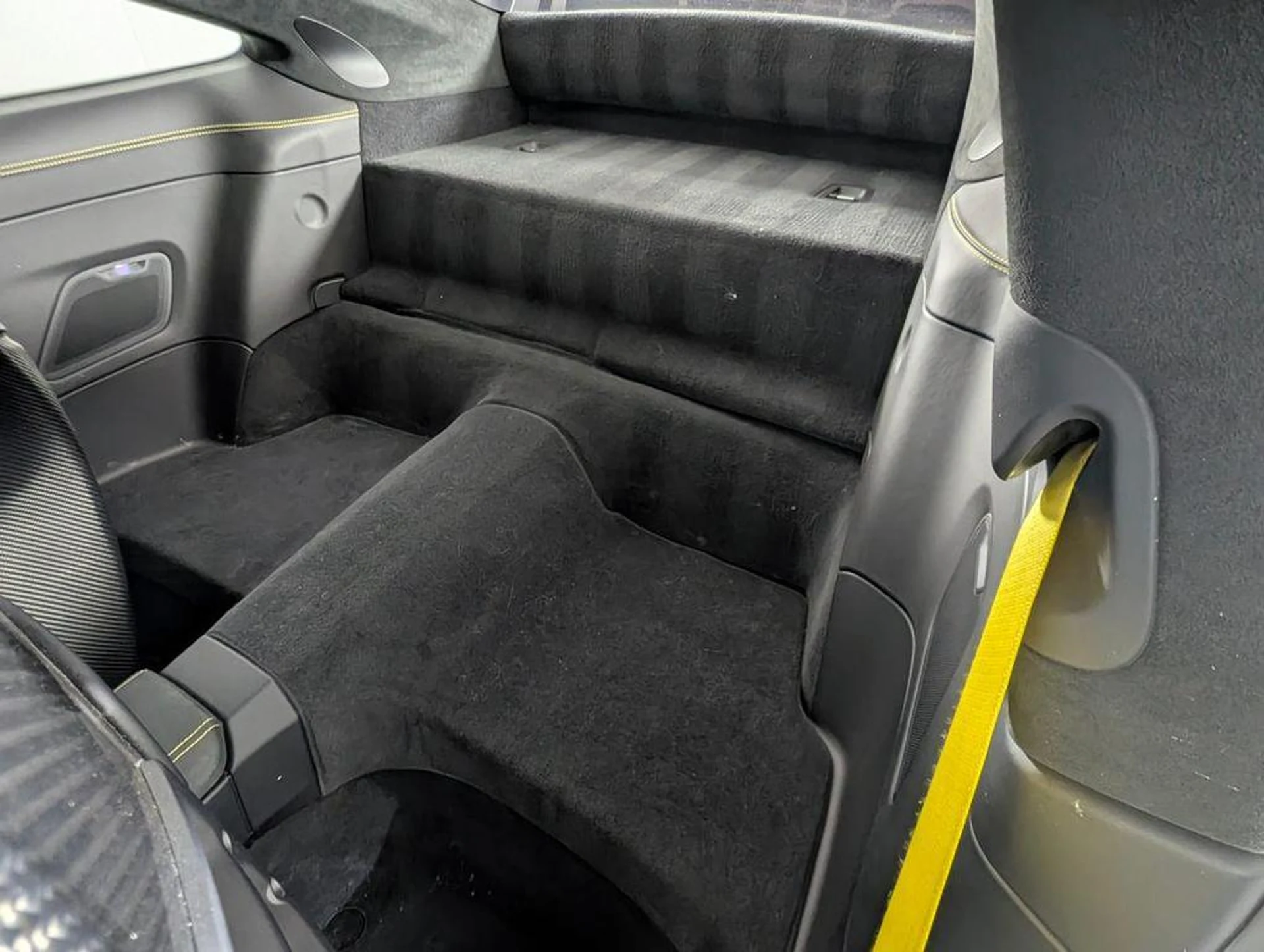 mph022_3472470054_Fn_D_Tl_IXT_Y9cvn_C_Yn_A_Xx_Ag3_XTGY_1be846c791