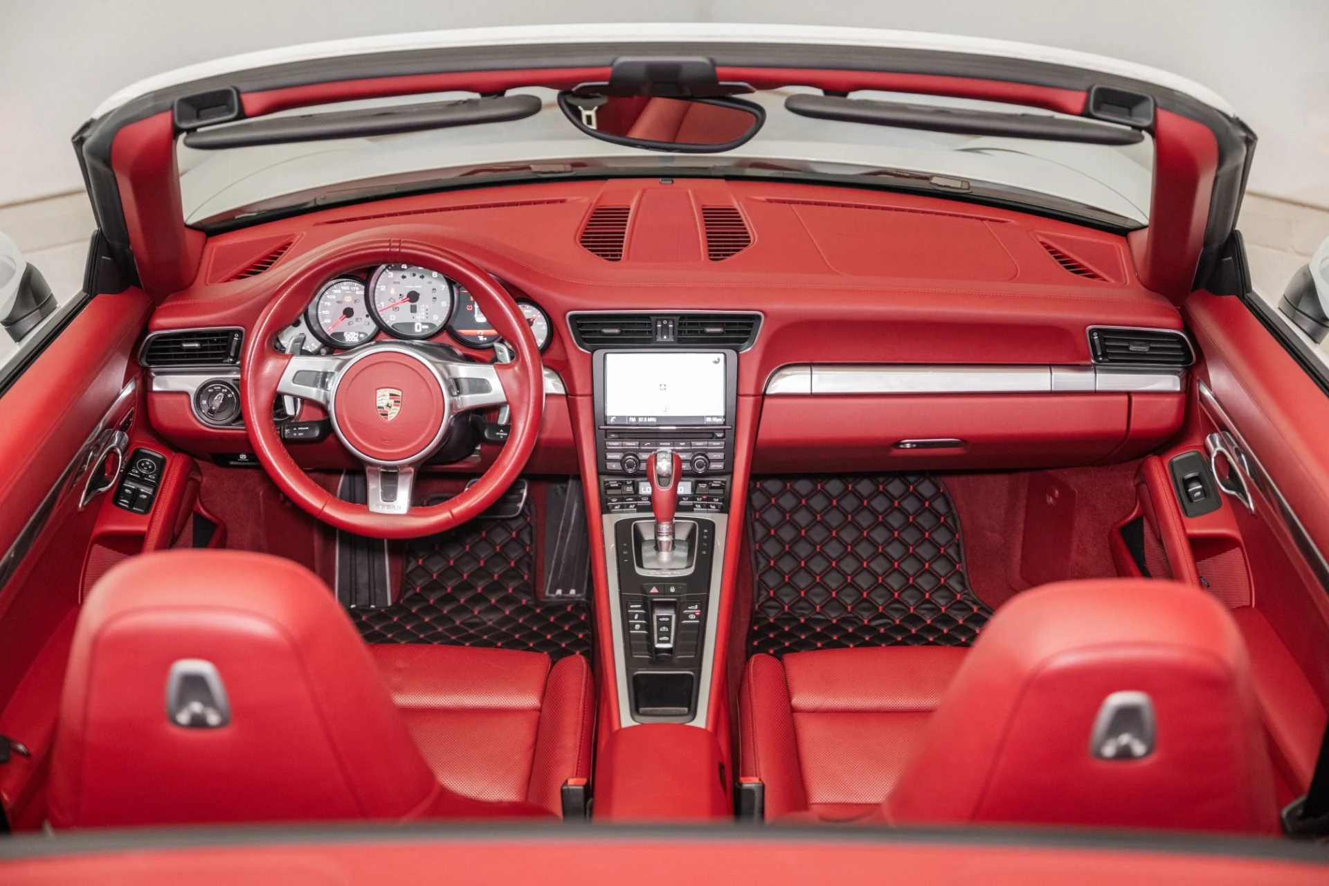 mph022_3475738648_Used_2016_Porsche_911_Carrera_S_1758126477_ab43a2a99d
