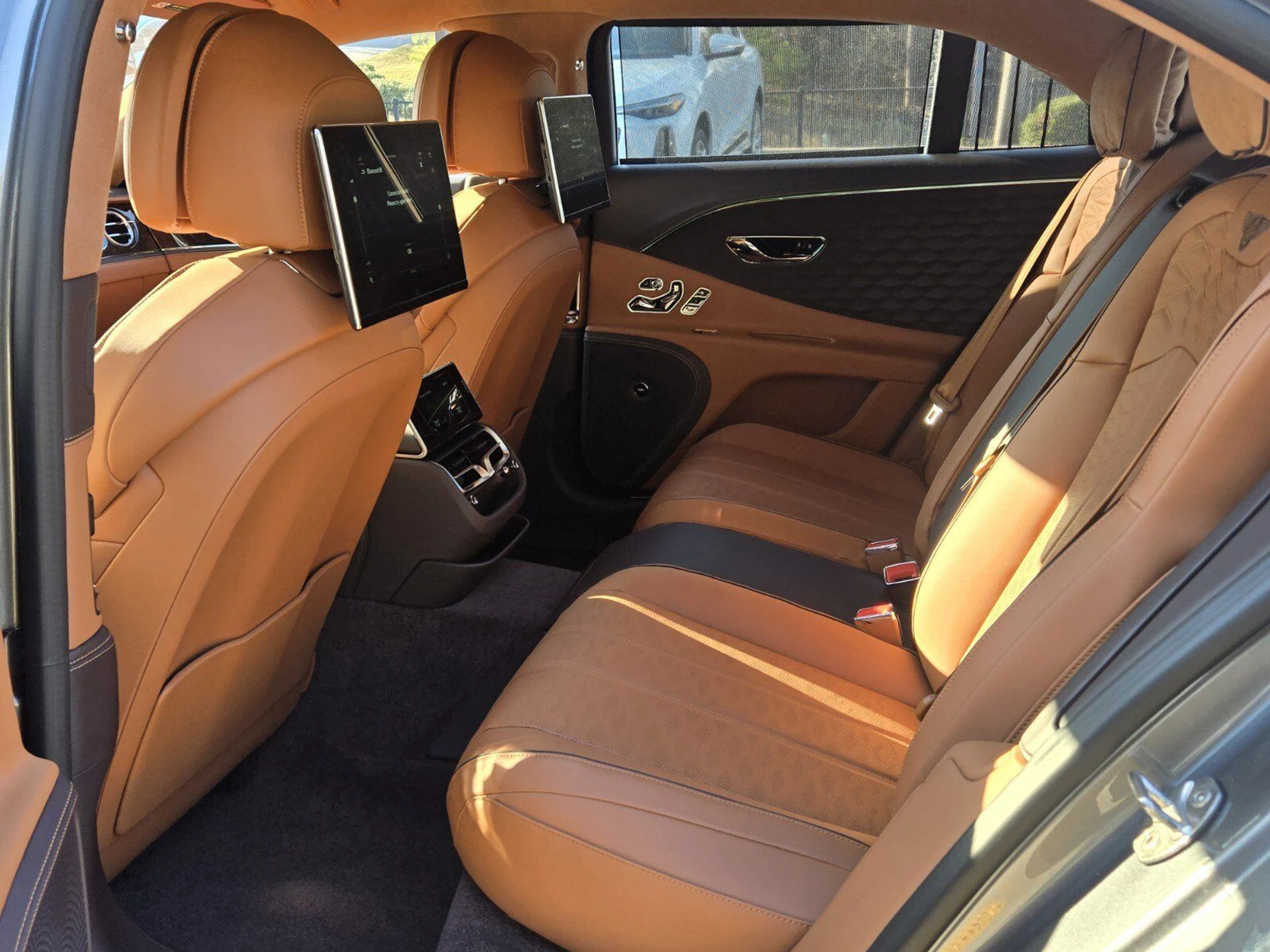 mph022_3496728578_49413ad328c14bbfec3a6504235828fcx_4eeaccc29c