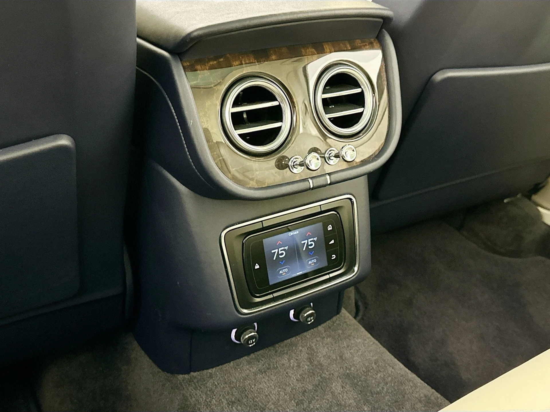 mph022_349951484_23_0cd8a7c57a