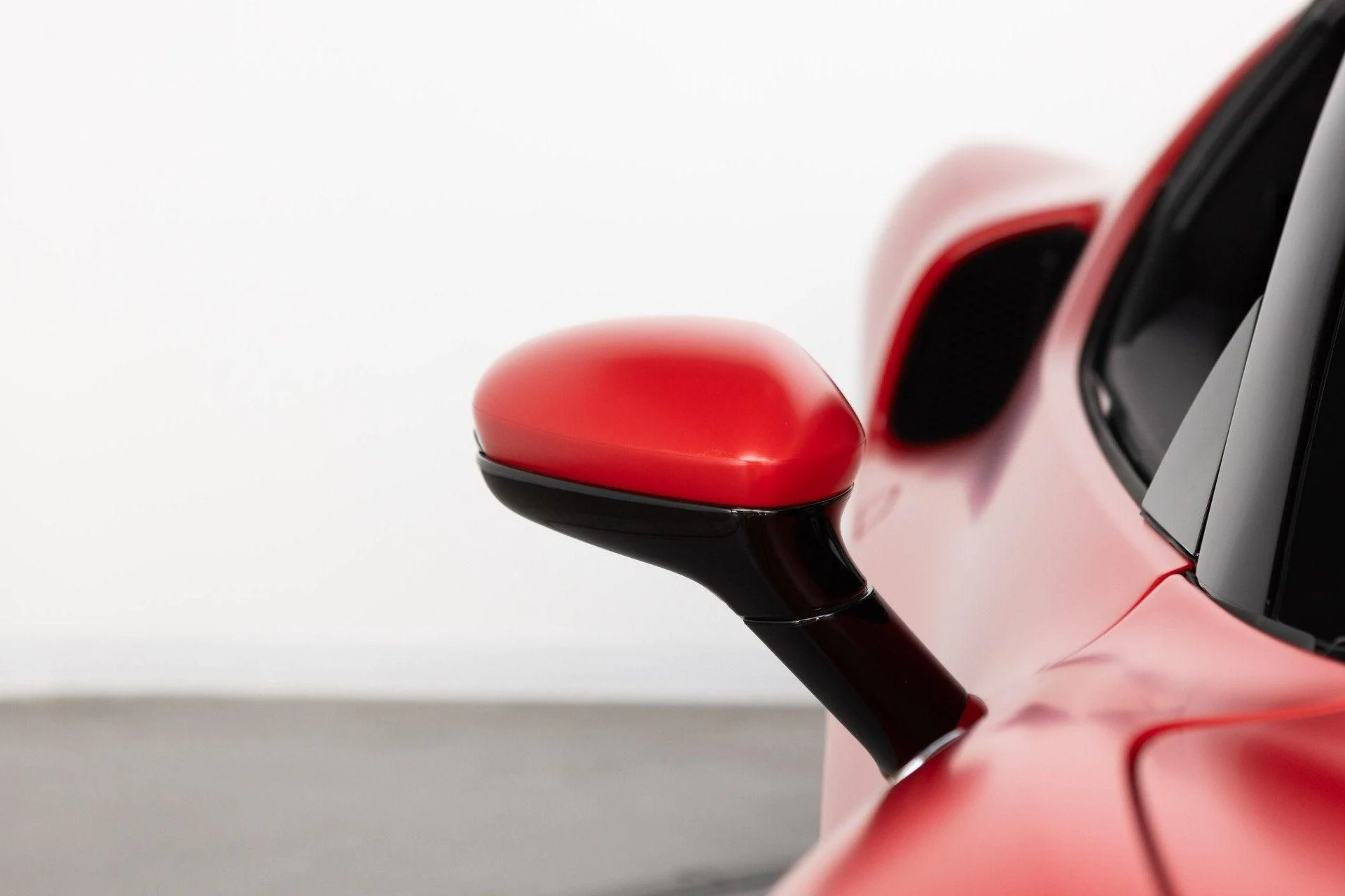 mph022_3501245987_Used_2024_Ferrari_296_GTB_1777367525_0314cafbc3