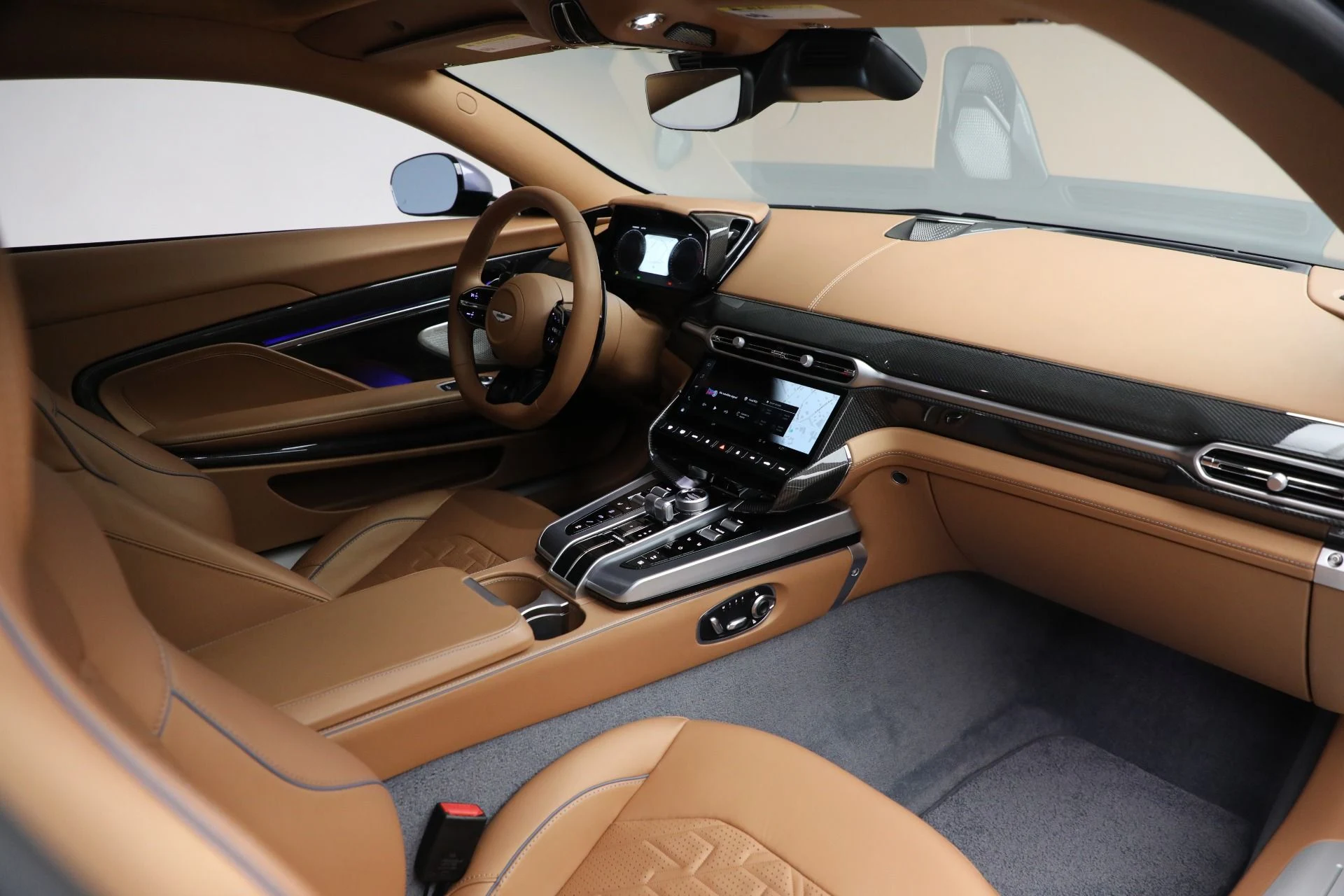 mph022_3506307096_New_2025_Aston_Martin_Vanquish_1738262610_855219d6a9