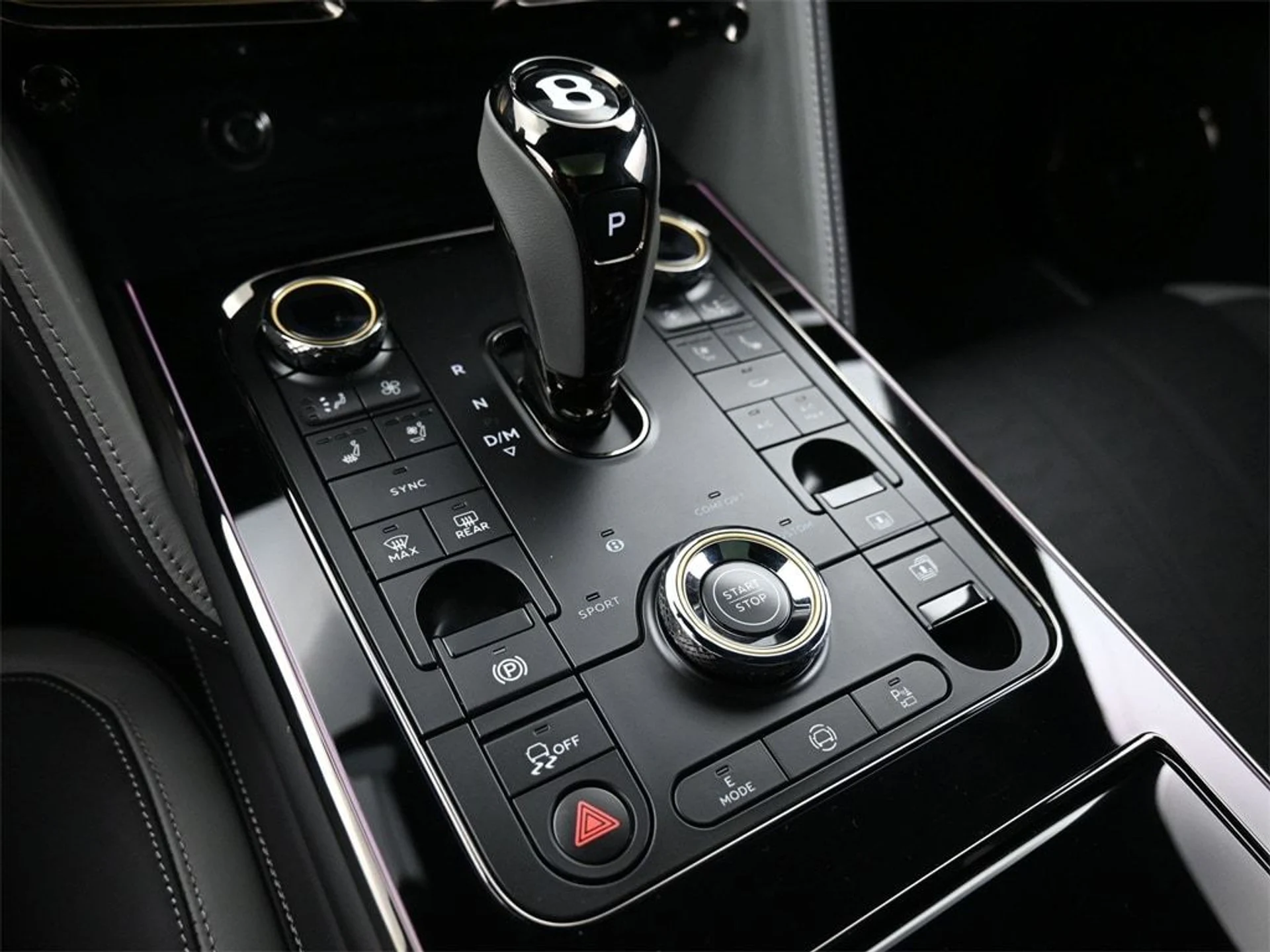 mph022_3507436211_39088edcbd45ca87be90b3c85b10d591x_759dd56acb