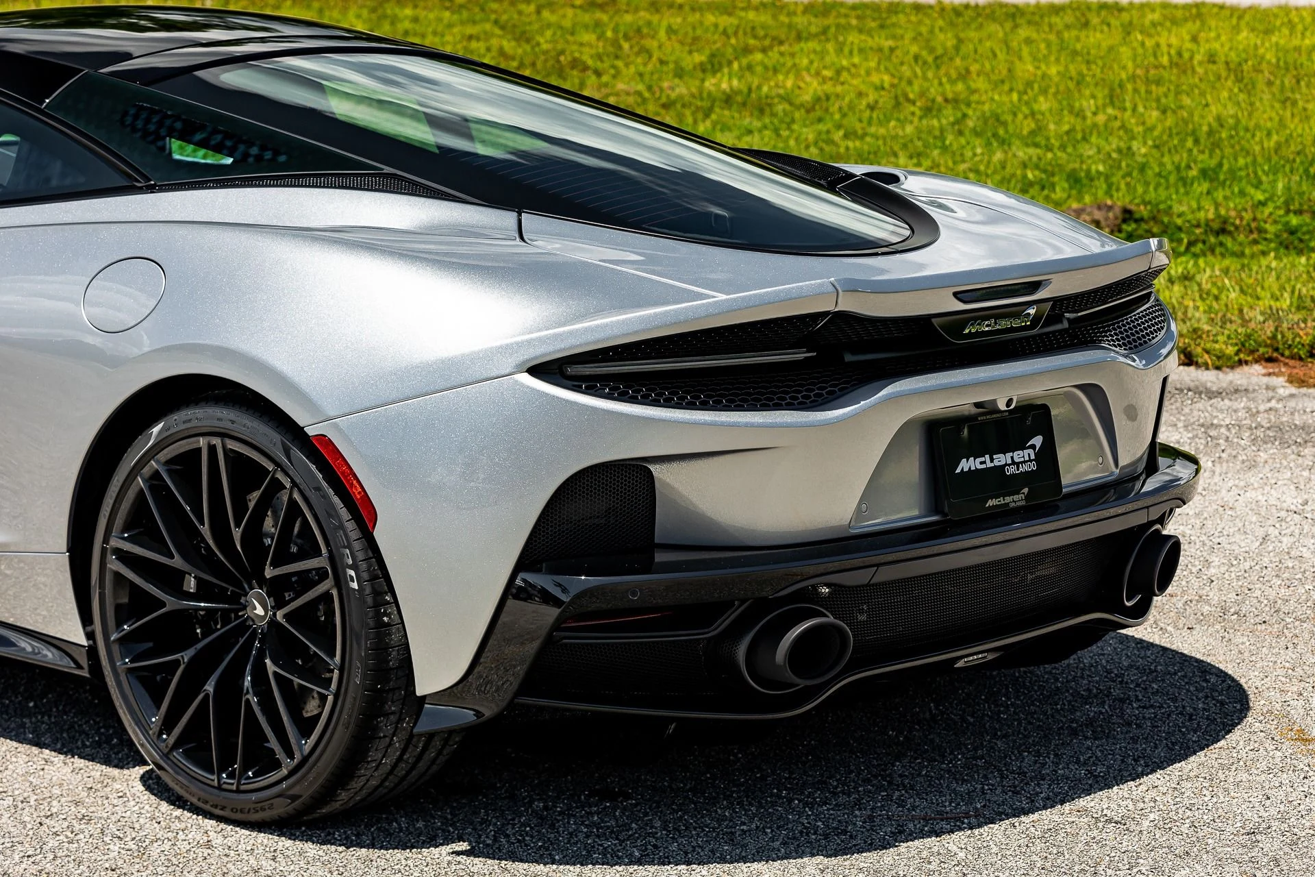 mph022_3508492670_137_p23_l_ce3d1aefa0