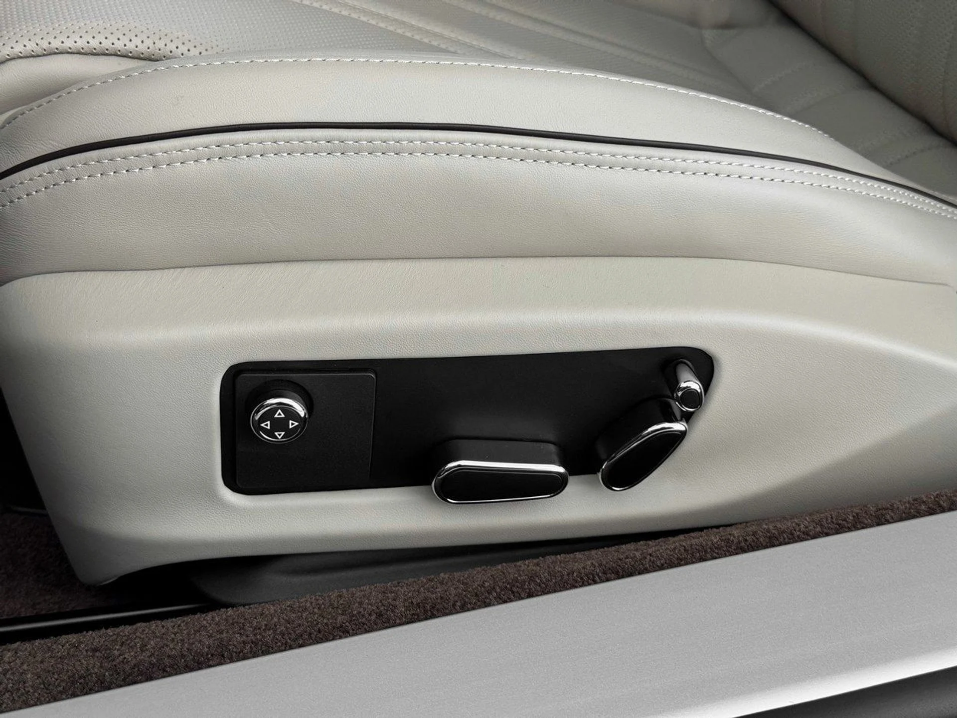 mph022_351258208_077af3c810013c2a8d556e7e35a73f23x_c662190f2b