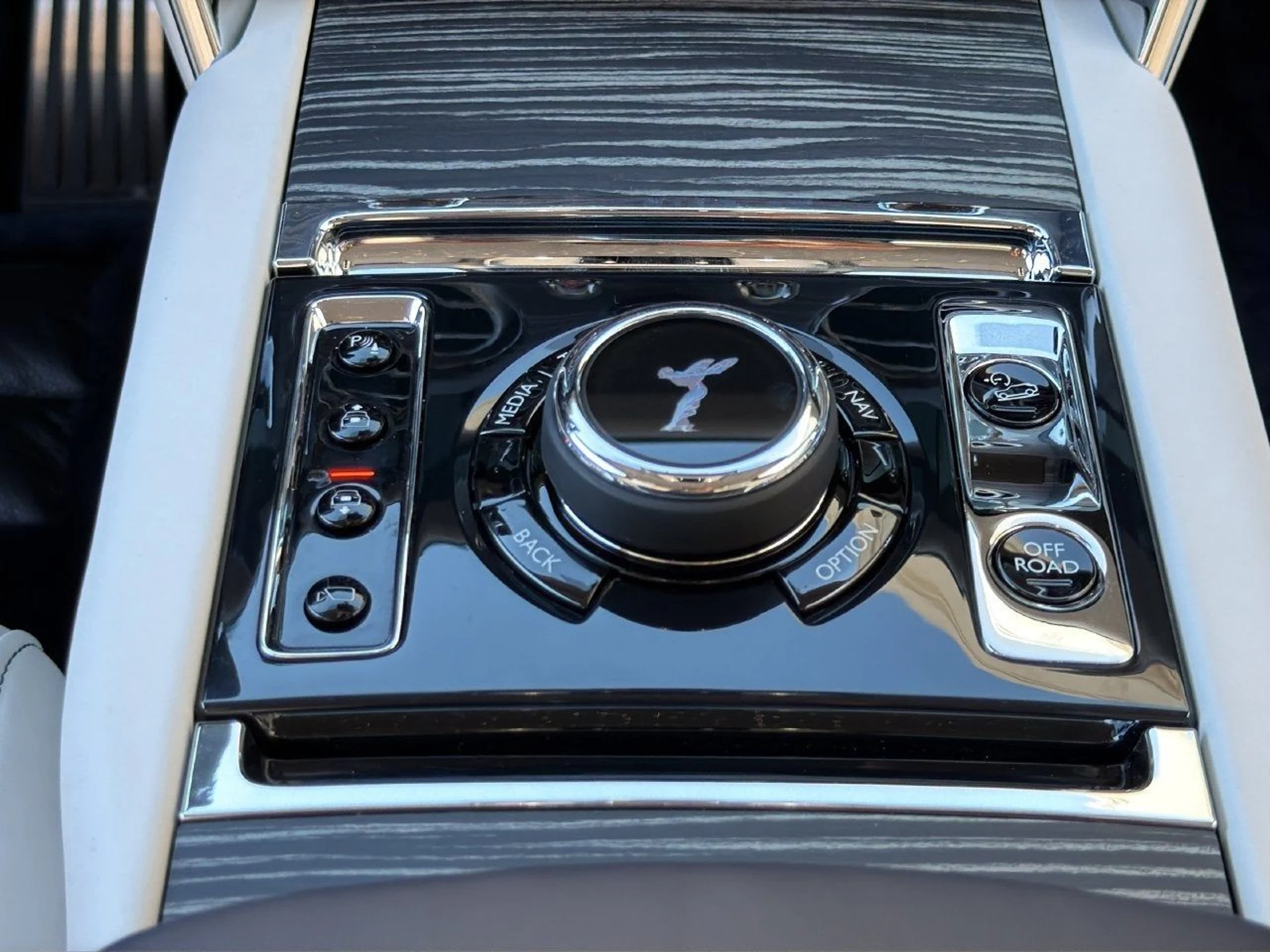 mph022_3514073077_23_0cf0662863