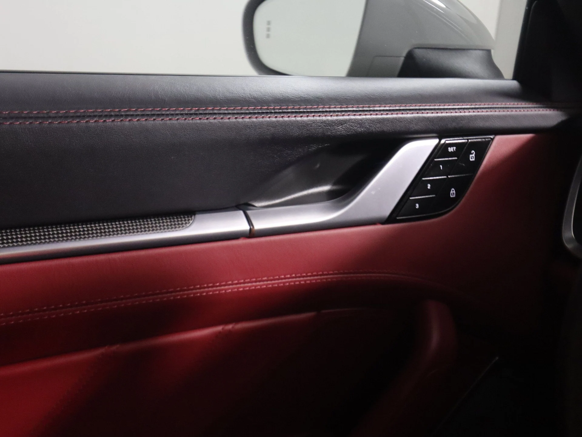 mph022_3515901786_0d3420b29618c69ae740cdb6a4a7cdcex_fac747d371