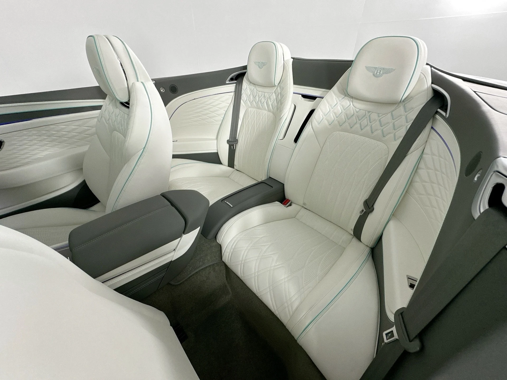 mph022_3517189526_23_c040f75a40