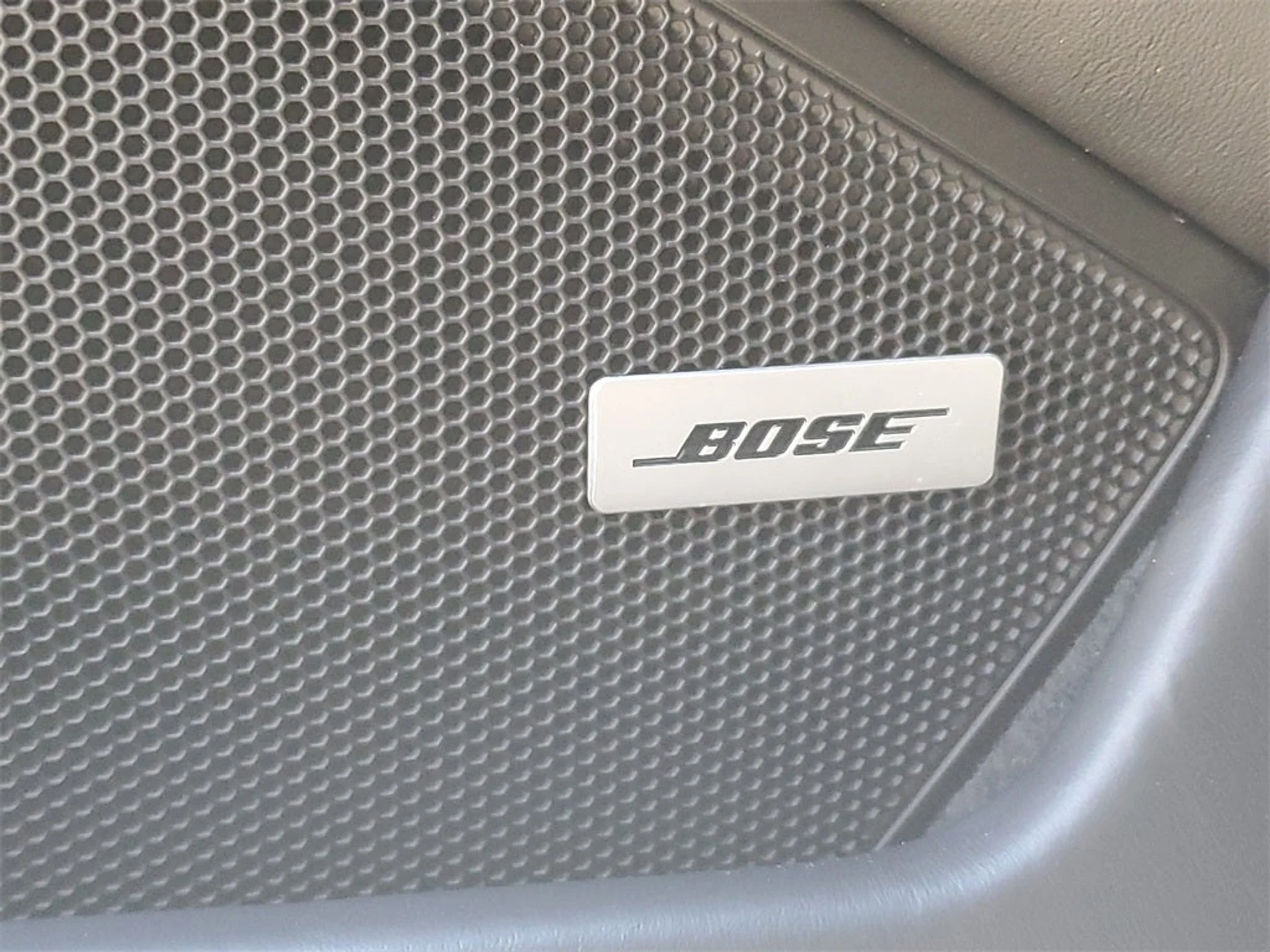 mph022_3520885887_23_7505bc61bf