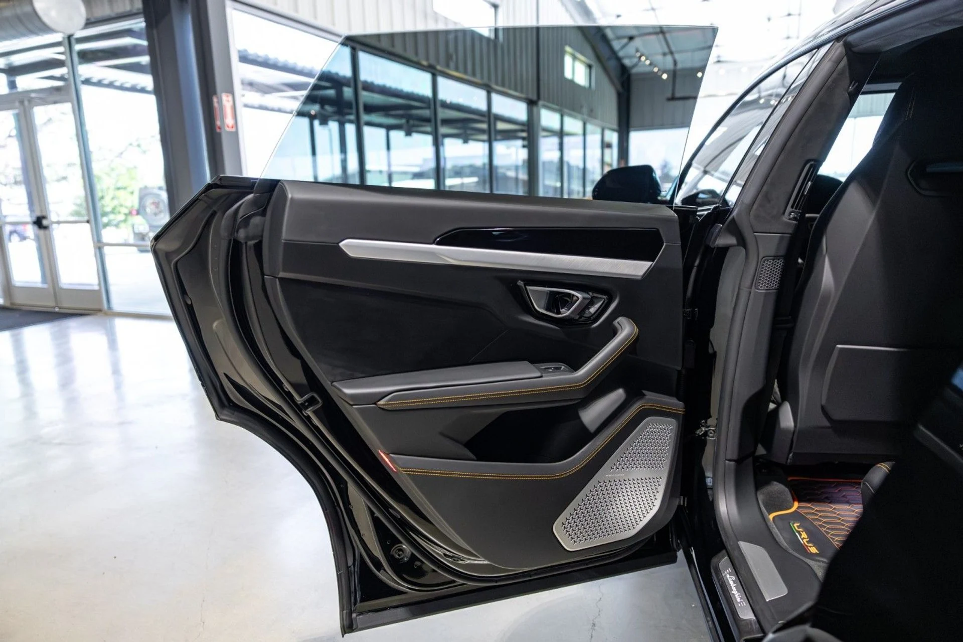 mph022_3522336350_fg_1607c5dd57