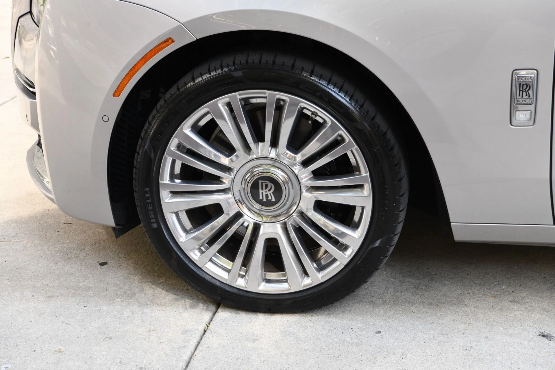 mph022_3526089117_9517_p24_l_14a964375f