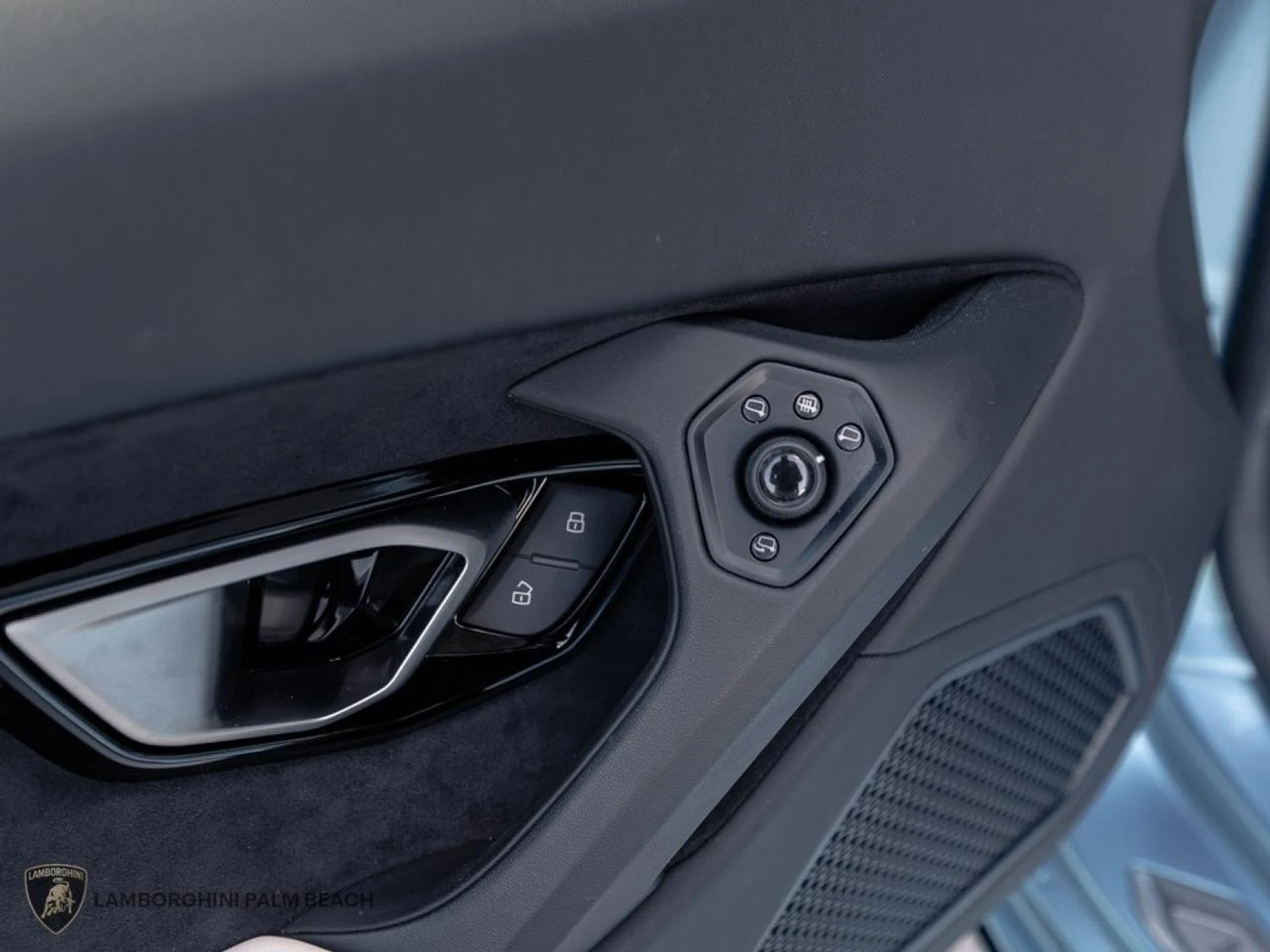 mph022_3528264930_399969593a41f3eb378eea66b98330d3_c5516aea53