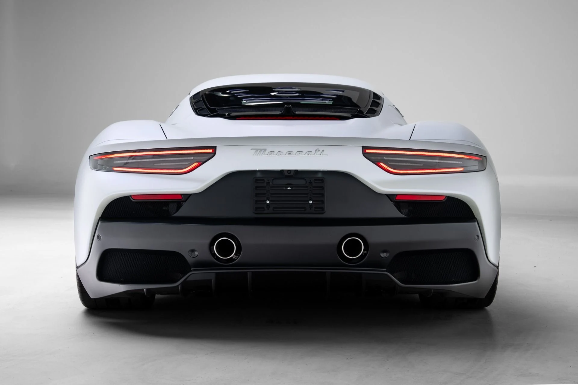 mph022_3528841125_Used_2023_Maserati_MC_20_1771372792_cca792bf5a