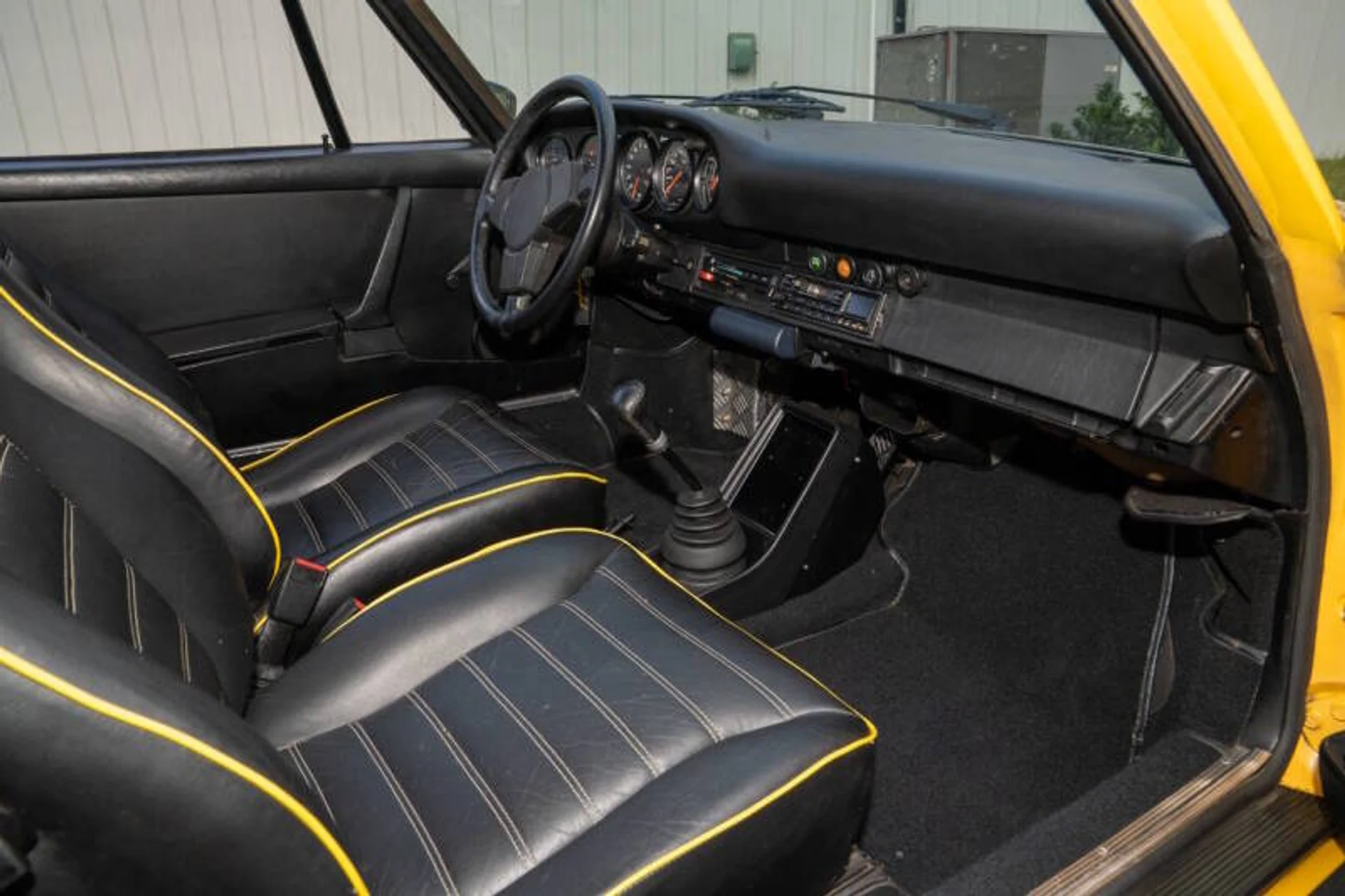 mph022_3529188089_1976_porsche_911_carrera_coupe_911_carrera_coupe_b6a7b9075d