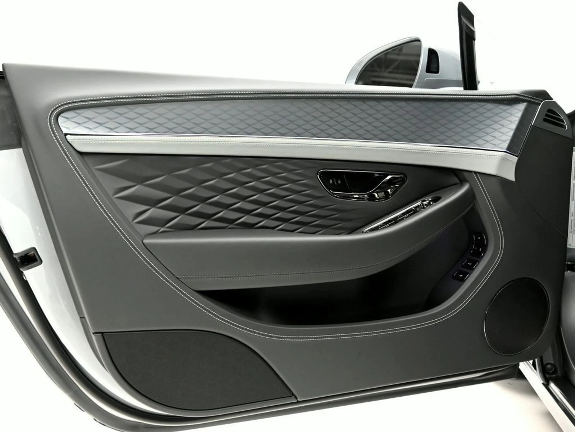 mph022_3532176804_72b5f92d9f3adb444cc25f4bcbd8c479_da091c76b3