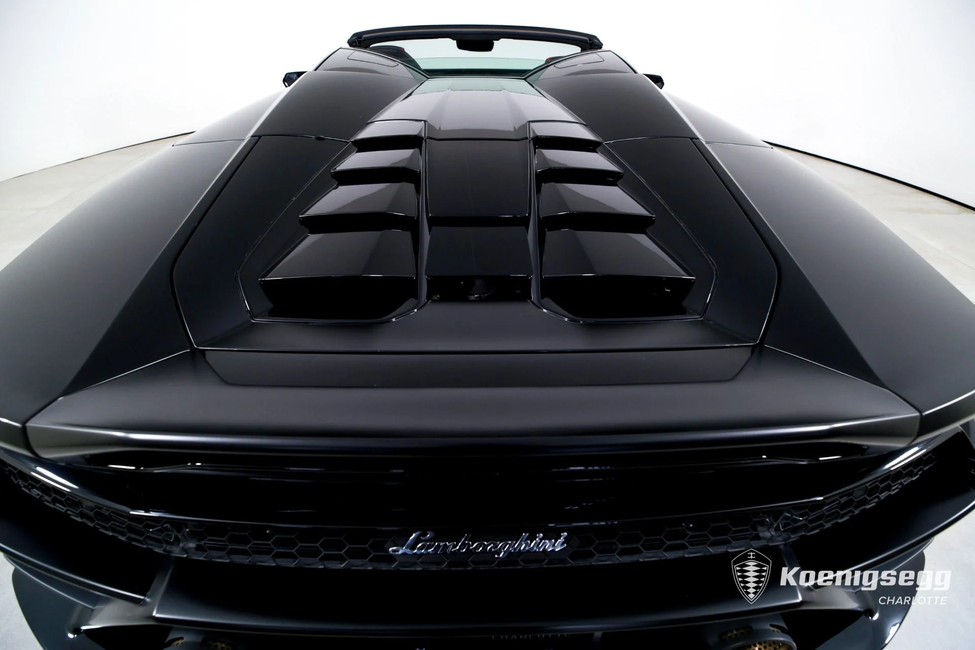 mph022_3533539477_Used_2023_Lamborghini_Huracan_EVO_Spyder_1761056229_b6249c35c2