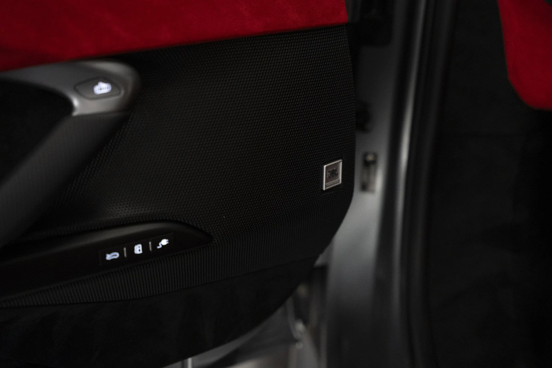 mph022_3537197706_4a9524c21b9a4ca08e394ab655953e03_8776154b4b