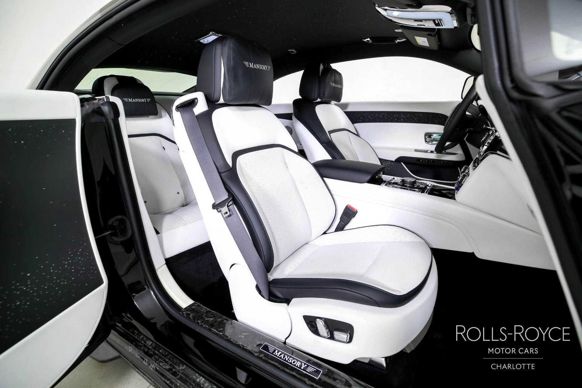 mph022_3537339590_Used_2024_Rolls_Royce_Spectre_1757714259_7df264ddd9